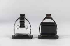 Accessoires de bureau Jacques Adnet en cuir surpiqué et Pique-Sellier en argent