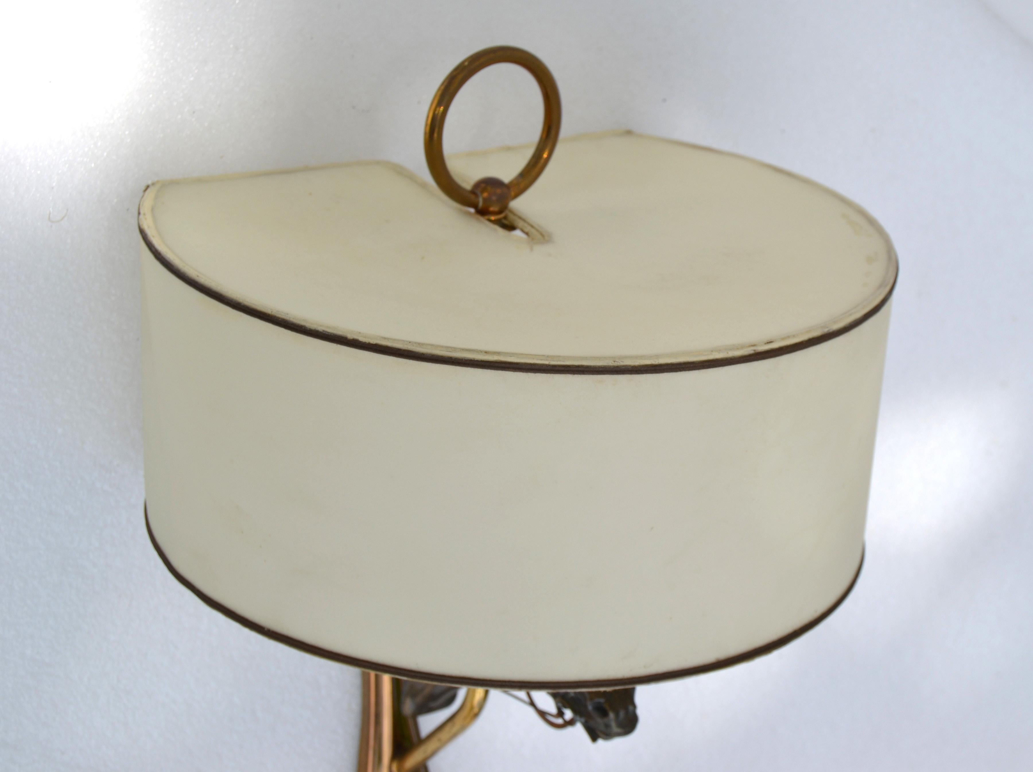 Bronzo Lampada da parete a forma di cavallo in bronzo di Jacques Adnet in stile neoclassico francese in vendita