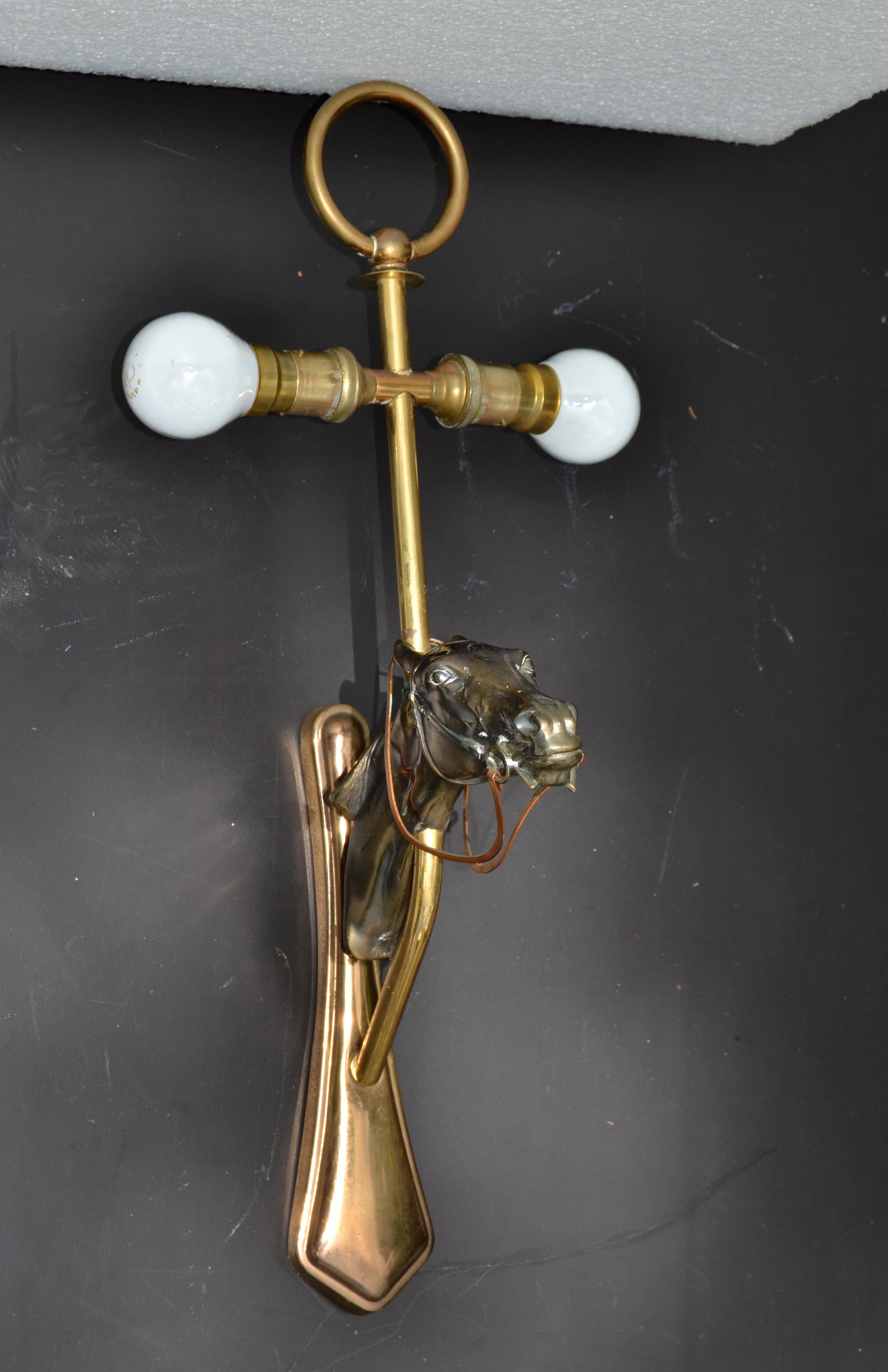 Lampada da parete a forma di cavallo in bronzo di Jacques Adnet in stile neoclassico francese in vendita 1