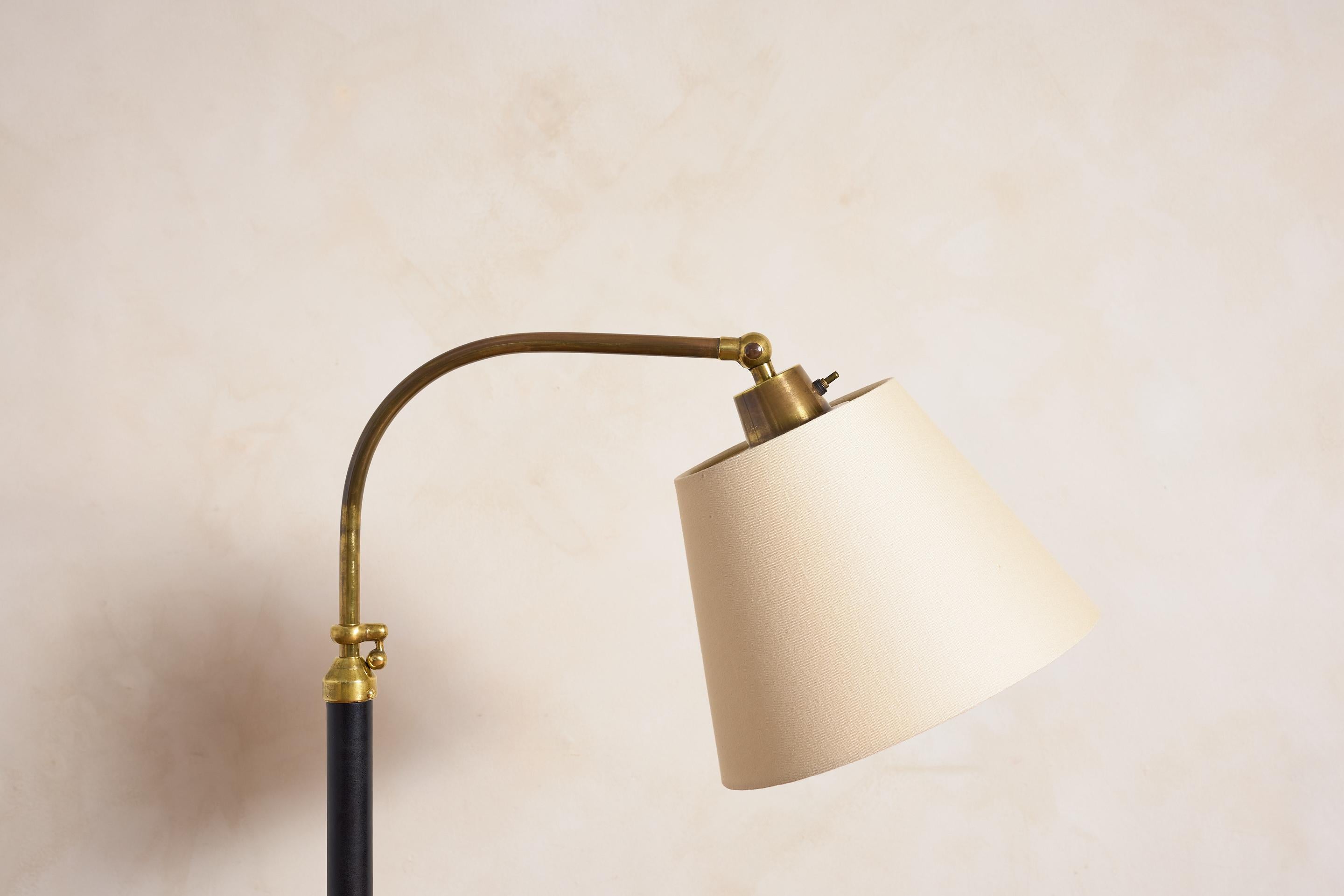 Jacques Adnet Style Floor Lamp - Black en Bueno estado para la venta en Beverly Hills, CA