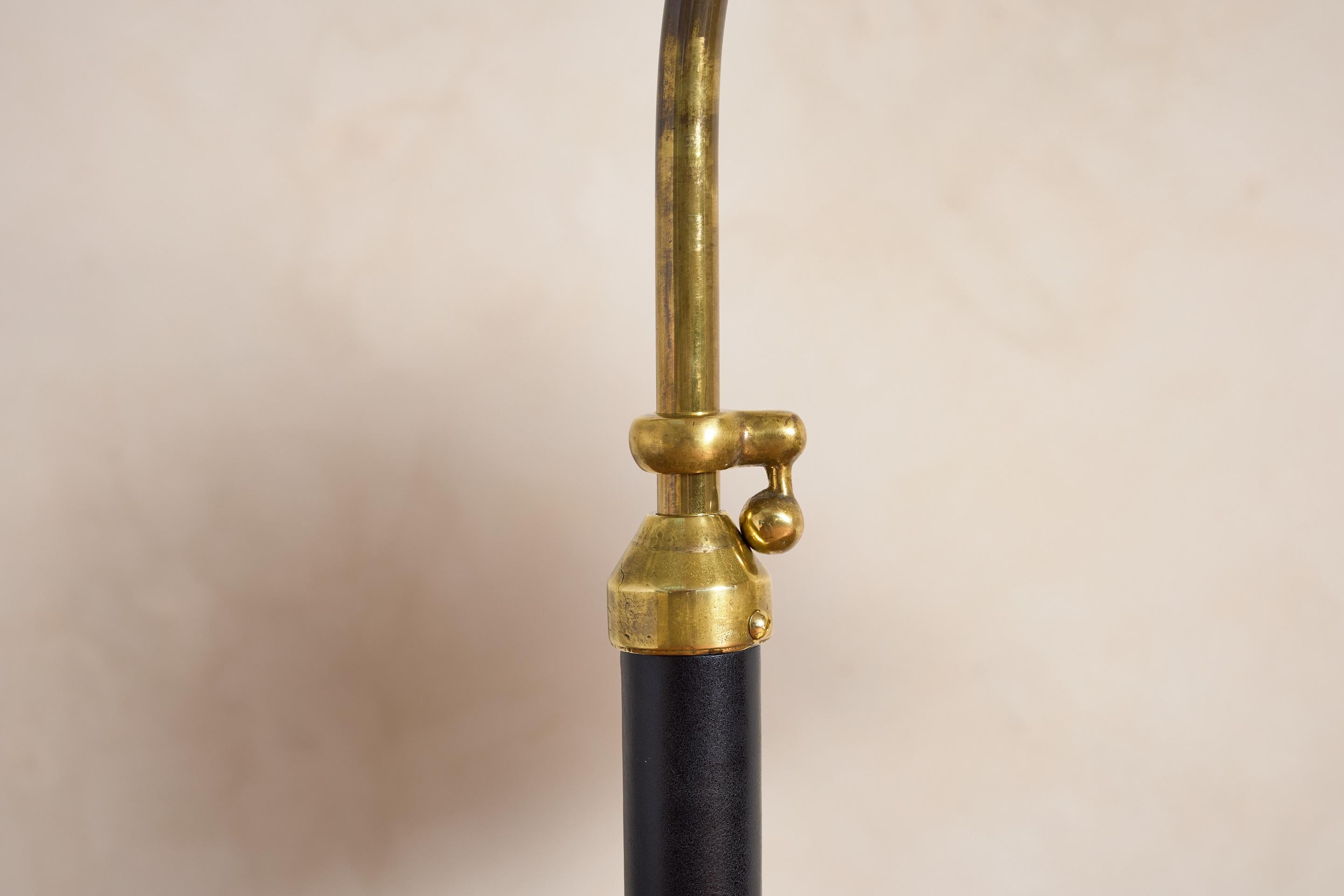 Jacques Adnet Style Floor Lamp - Black mediados del siglo XX en venta