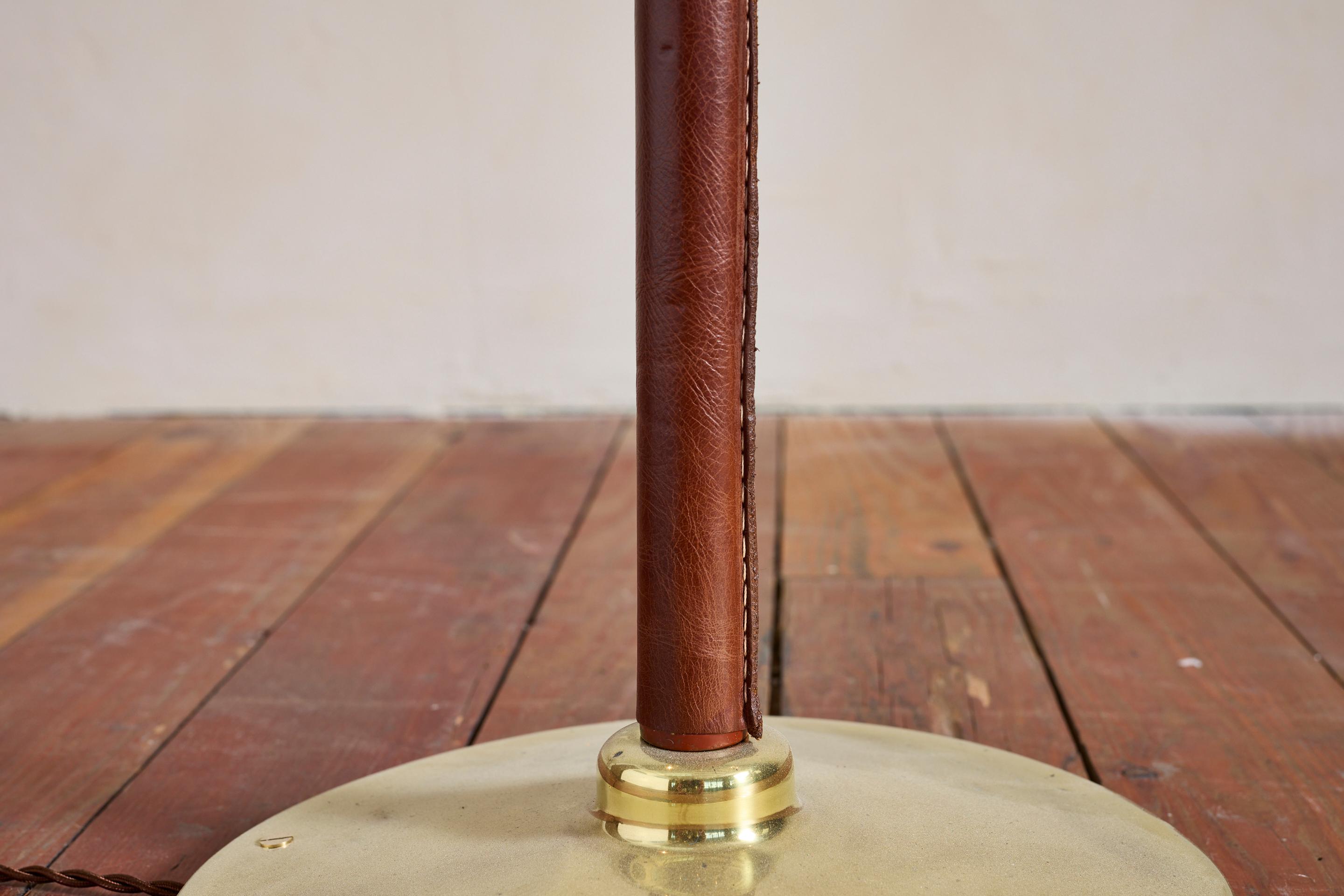 Lampadaire de style Jacques Adnet en vente 8