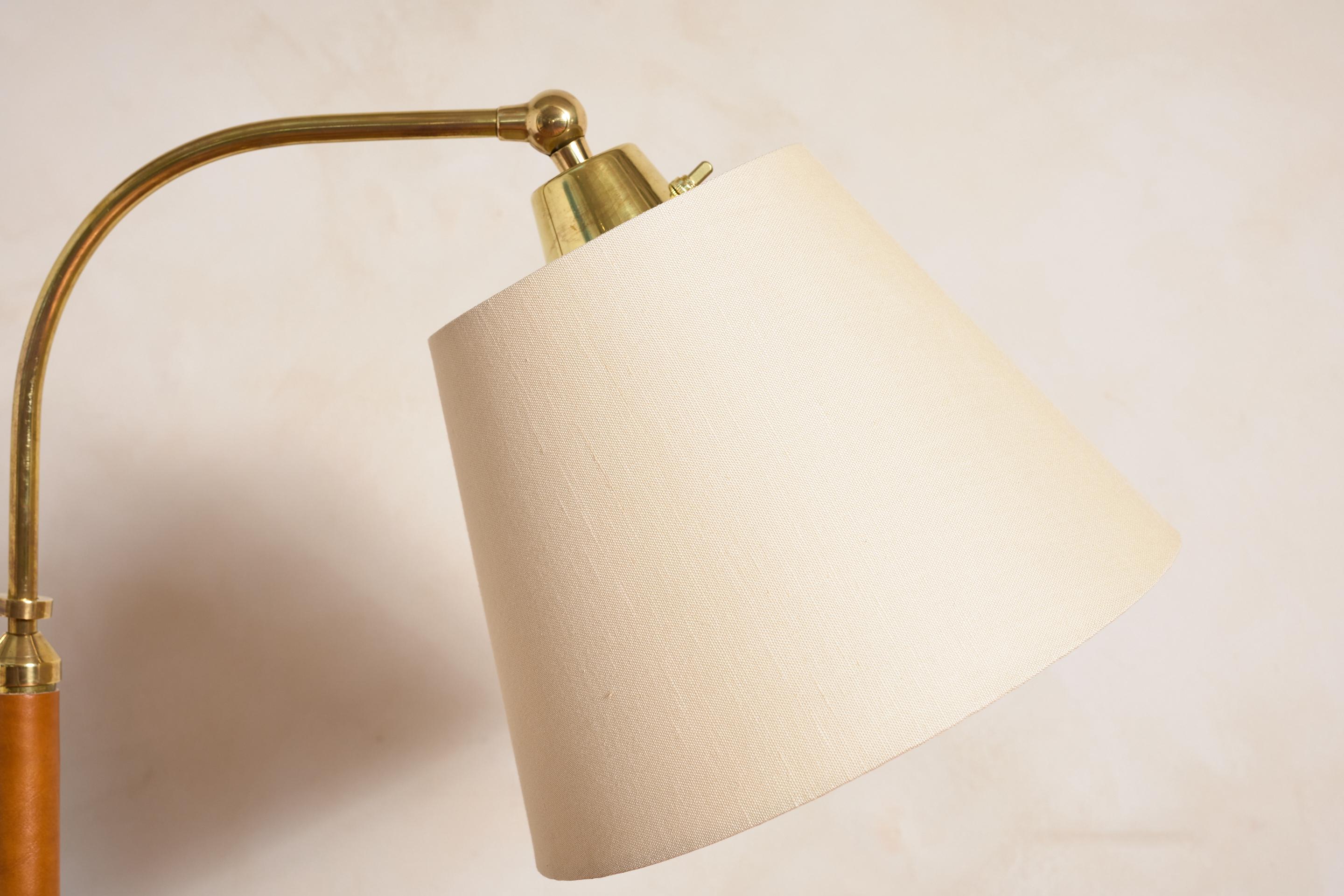 Lámpara de pie estilo Jacques Adnet en venta 1