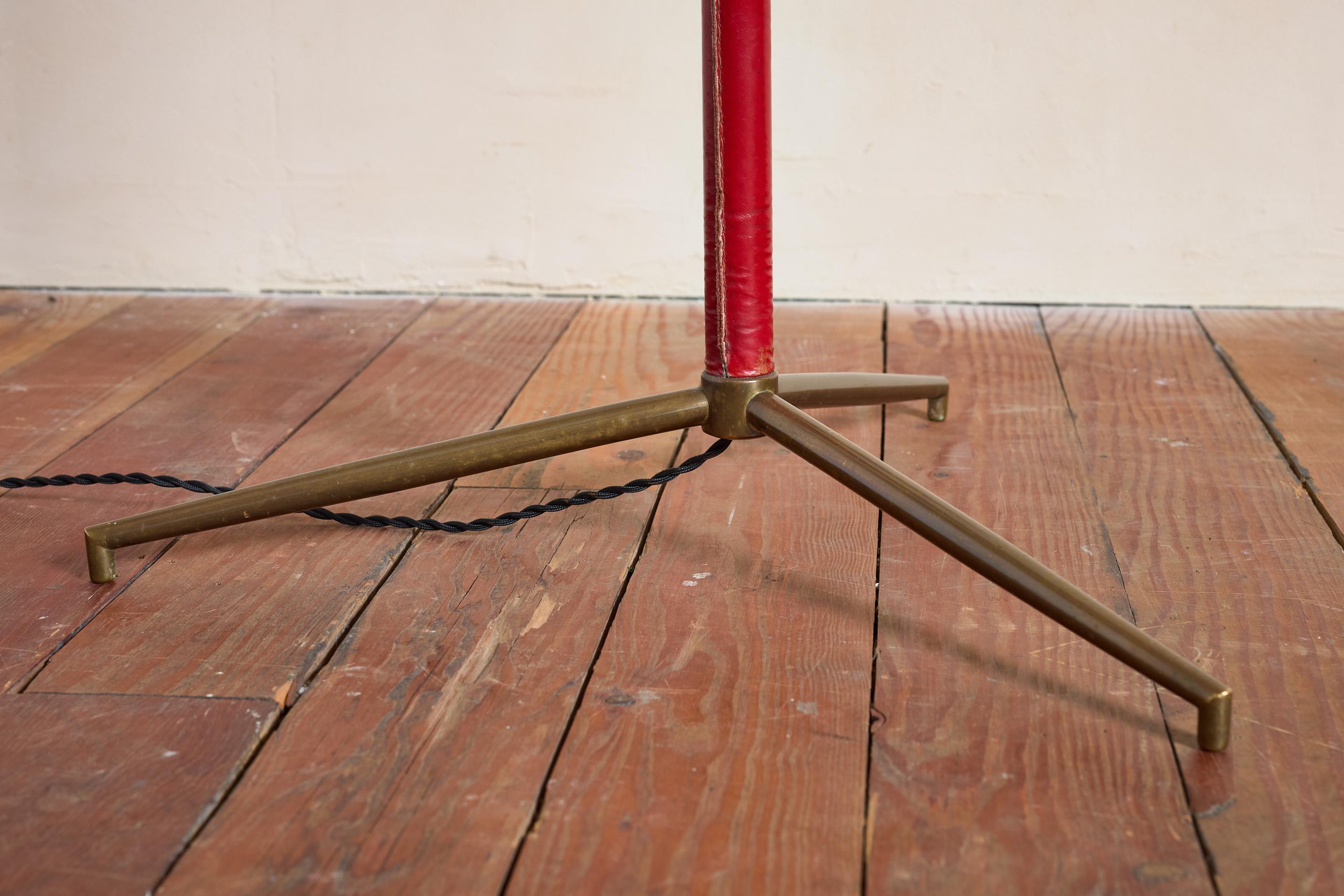 Lampadaire de style Jacques Adnet - Rouge en vente 6