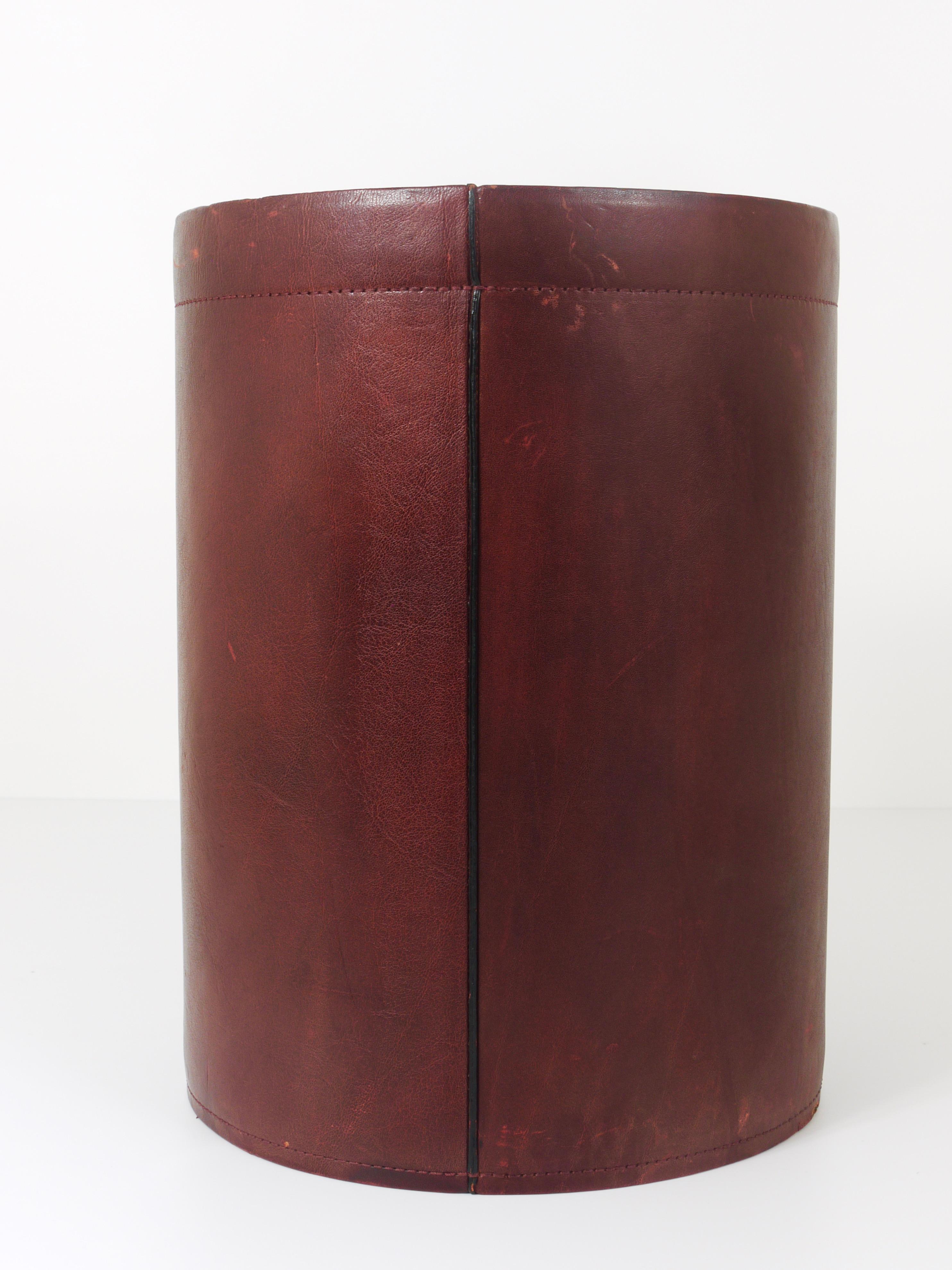 Jacques Adnet Style Red Brown Leather Wastepaper Basket Bin, France, 1970s 5