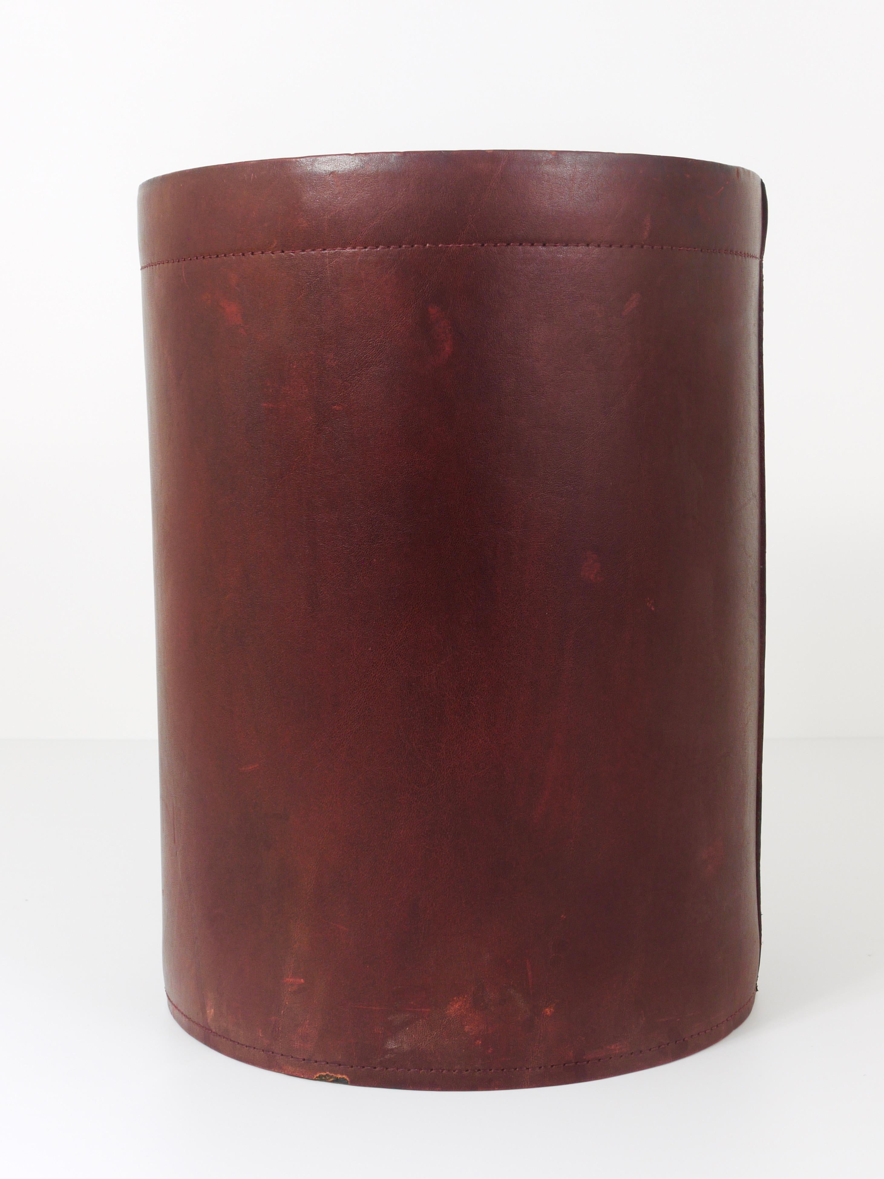 Jacques Adnet Style Red Brown Leather Wastepaper Basket Bin, France, 1970s 6