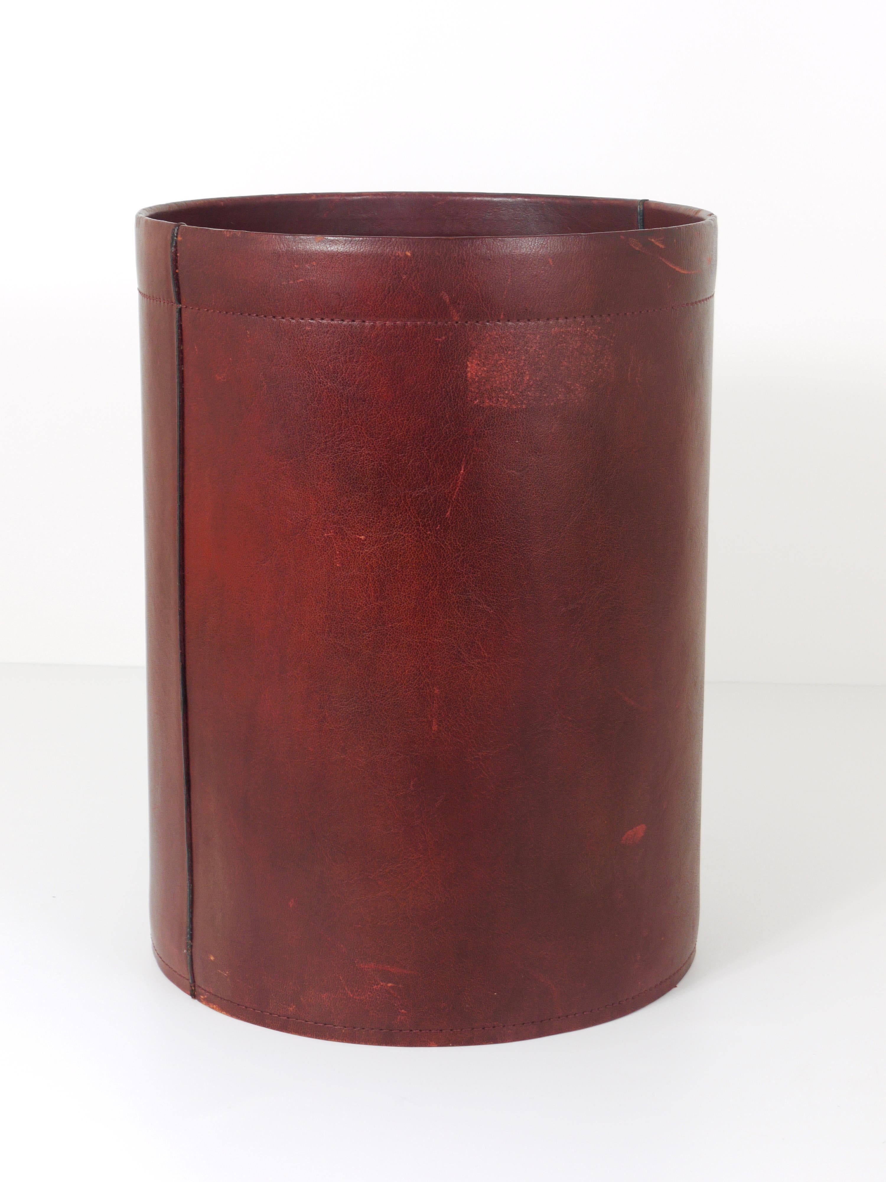Jacques Adnet Style Red Brown Leather Wastepaper Basket Bin, France, 1970s 12