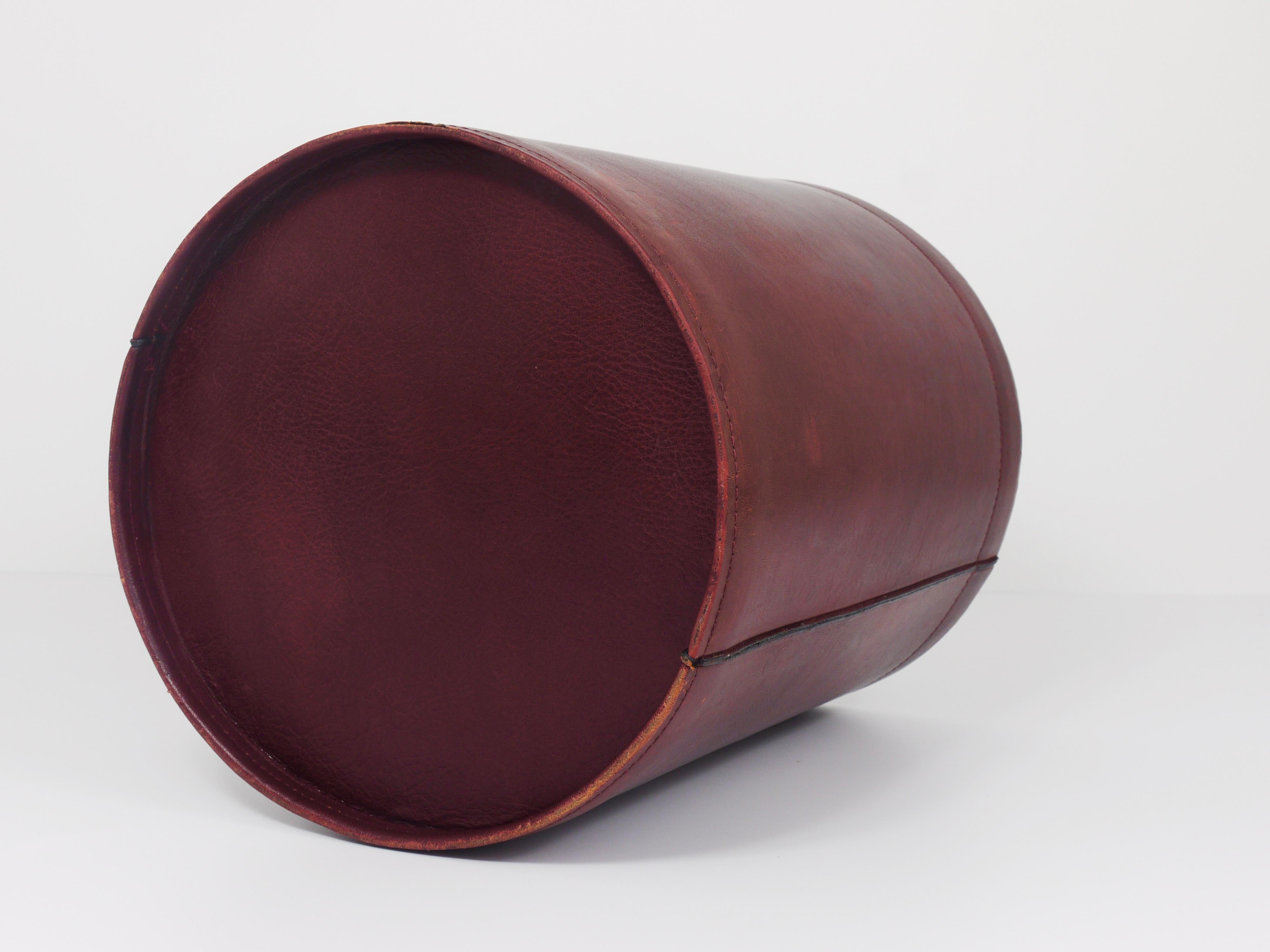 Jacques Adnet Style Red Brown Leather Wastepaper Basket Bin, France, 1970s 2