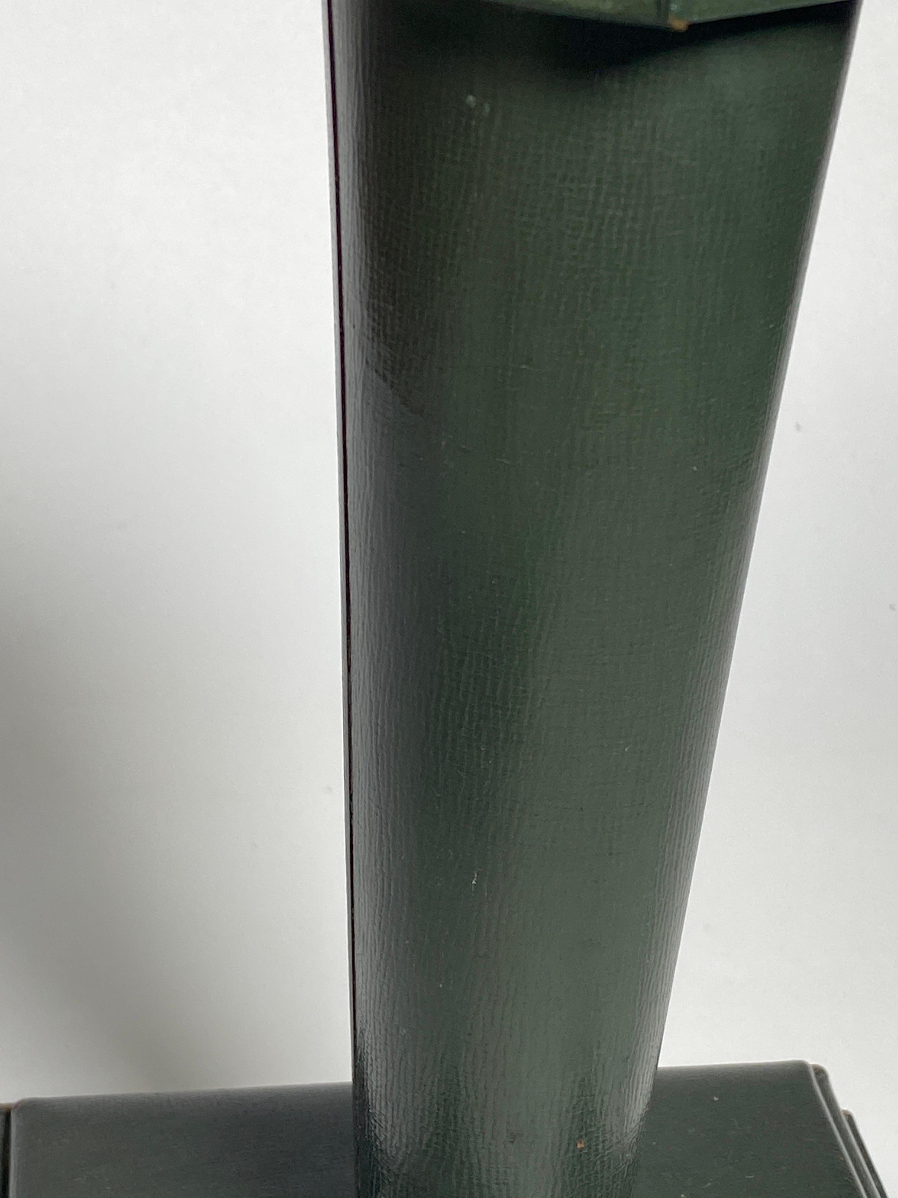 Jacques Adnet Style Table Lamp, Green Leather, France, circa 1940 For Sale 3