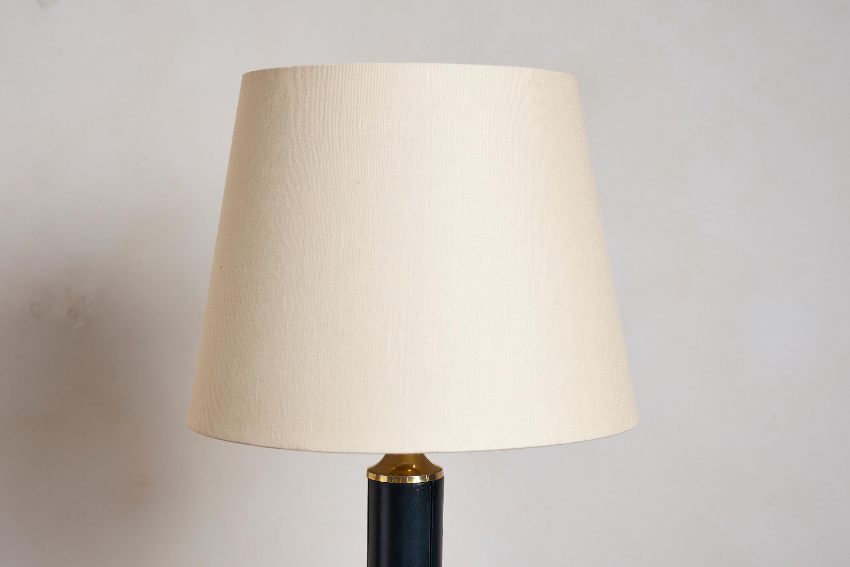 Jacques Adnet Table Lamp (Leder) im Angebot
