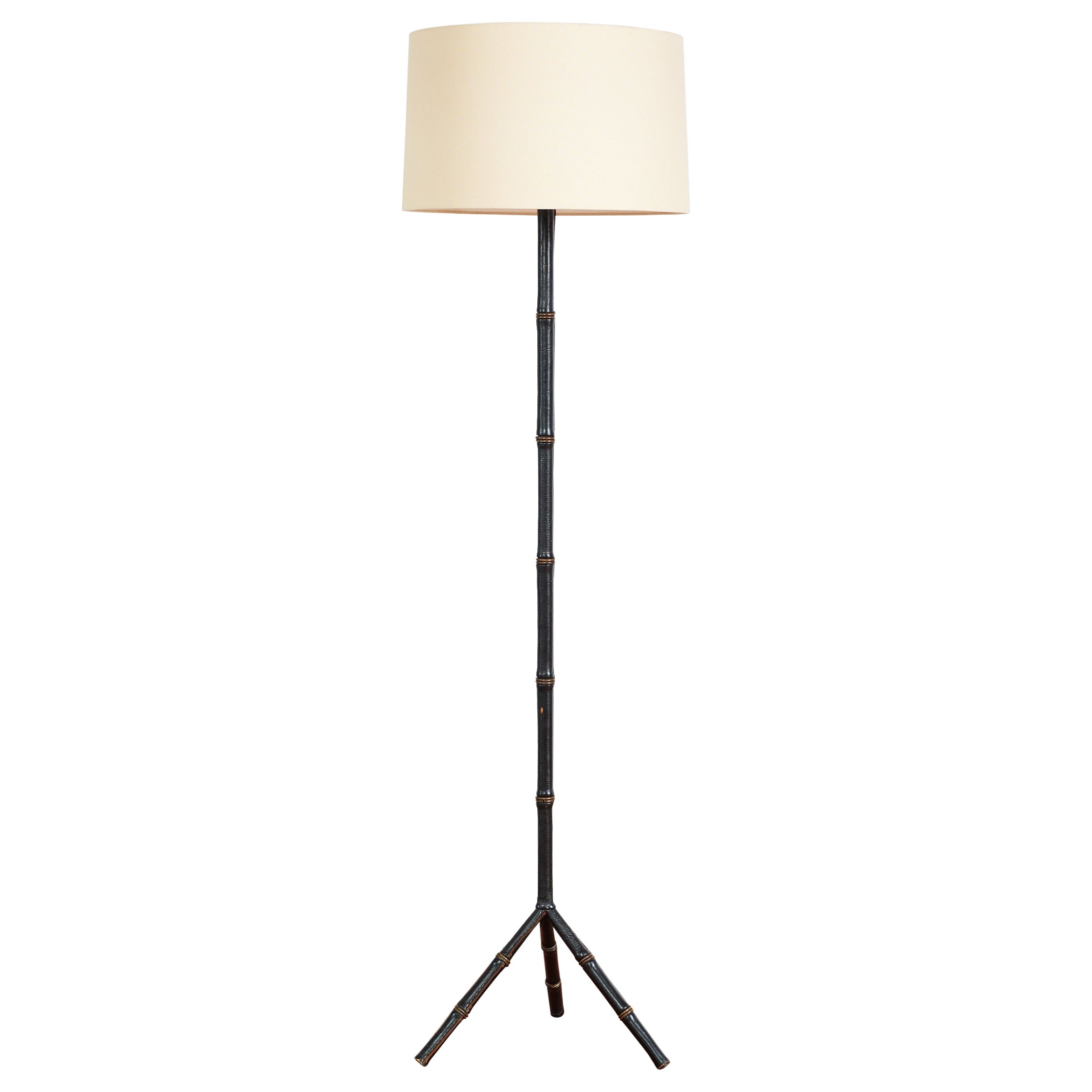 Jacques Adnet: Dreibein-Stehleuchte im Angebot