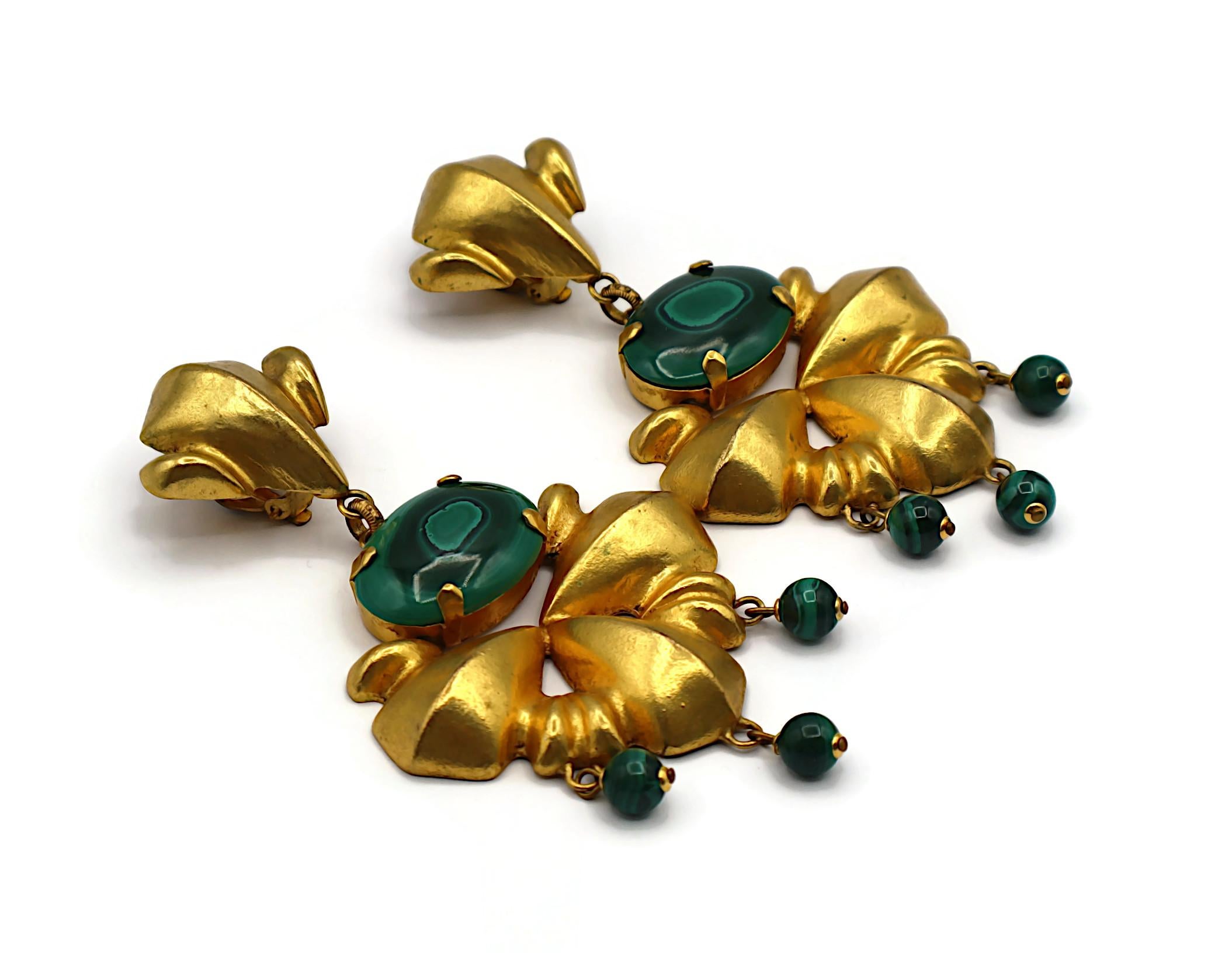 JACQUES AN LANH Vintage Oversized Gold Tone Dangling Earrings In Good Condition For Sale In Nice, FR