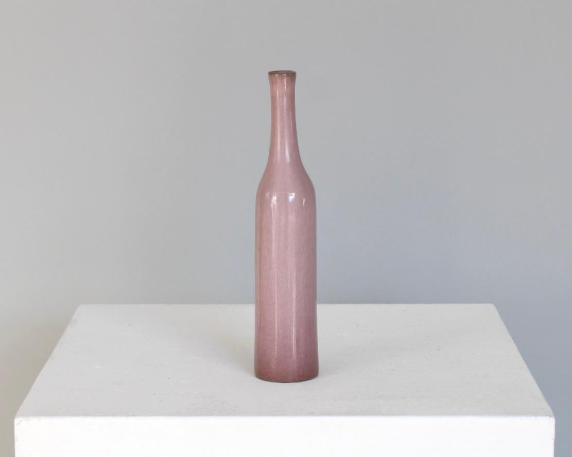 Mid-20th Century Jacques and Dani Ruelland French Ceramic Bottle in Pale Mauve Glaze For Sale