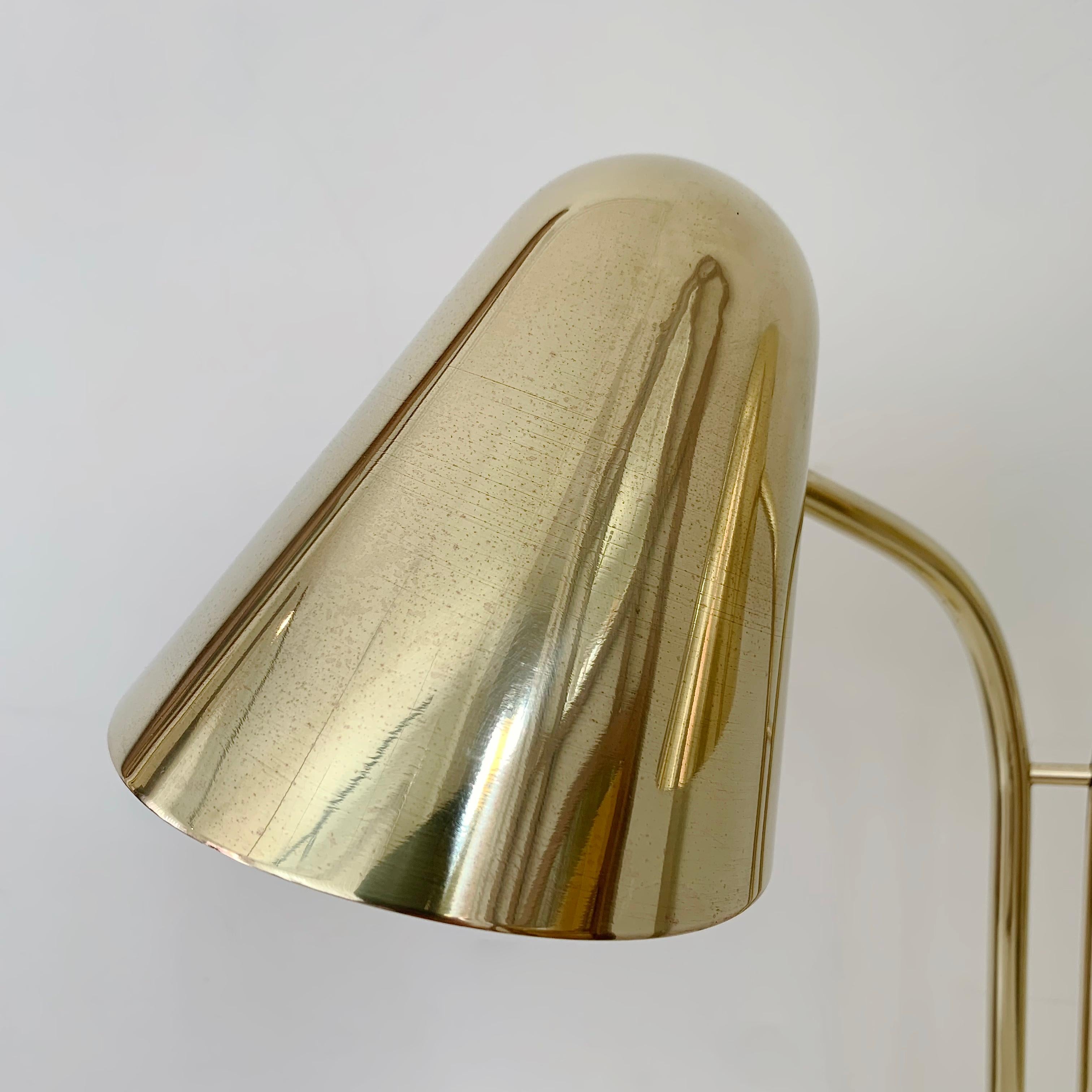 Jacques Biny Rara lampada a due luci regolabile in ottone per Luminalite, c.C. 1950 Francia in vendita 5