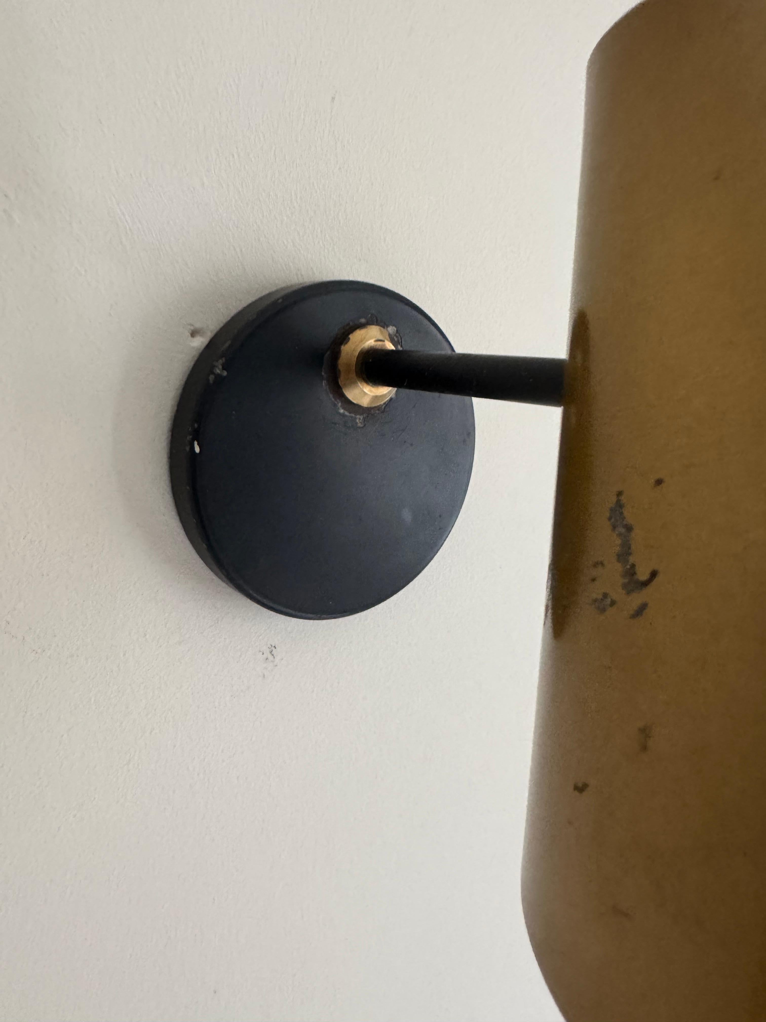 20ième siècle Jacques Biny wall light c.I.C. en vente