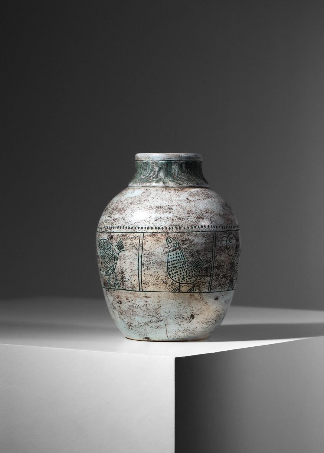 Mid-Century moderno Vaso in ceramica Jacques Blin degli anni '50 con uccelli smaltati in blu in vendita