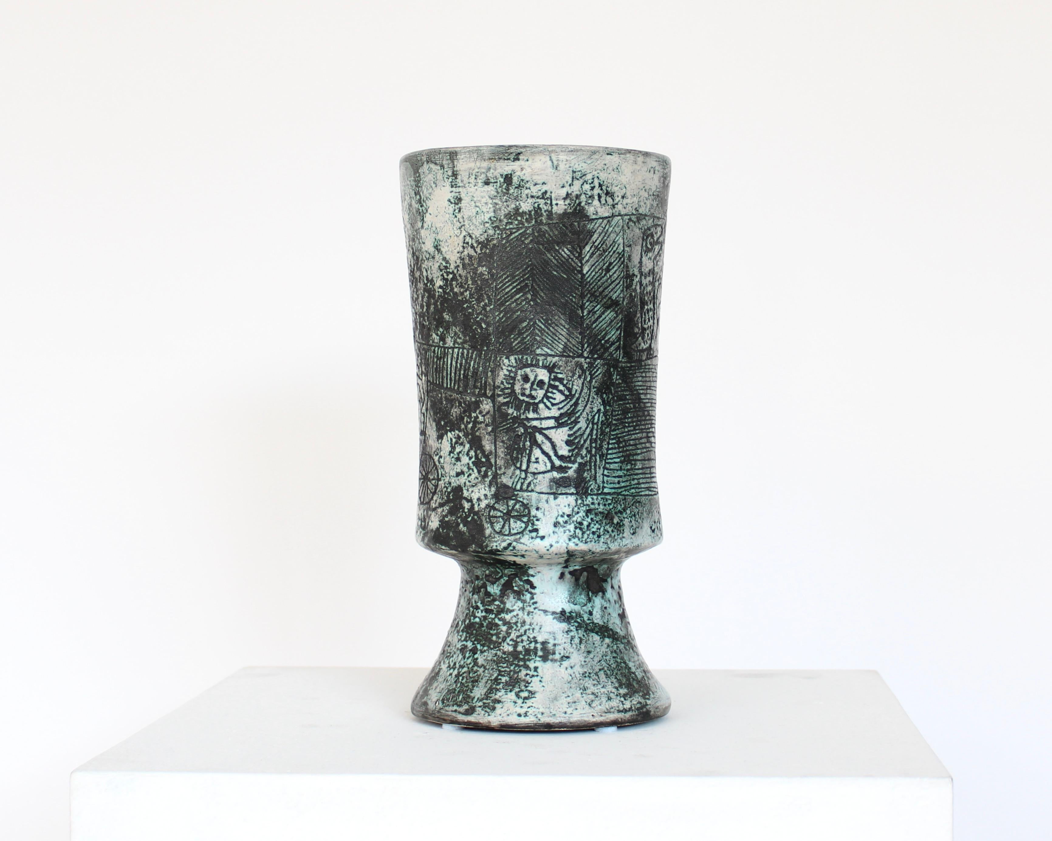 Jacques Blin Französische Keramik Türkisblaue Sgraffito Chalice-Vase aus Keramik (Moderne der Mitte des Jahrhunderts) im Angebot