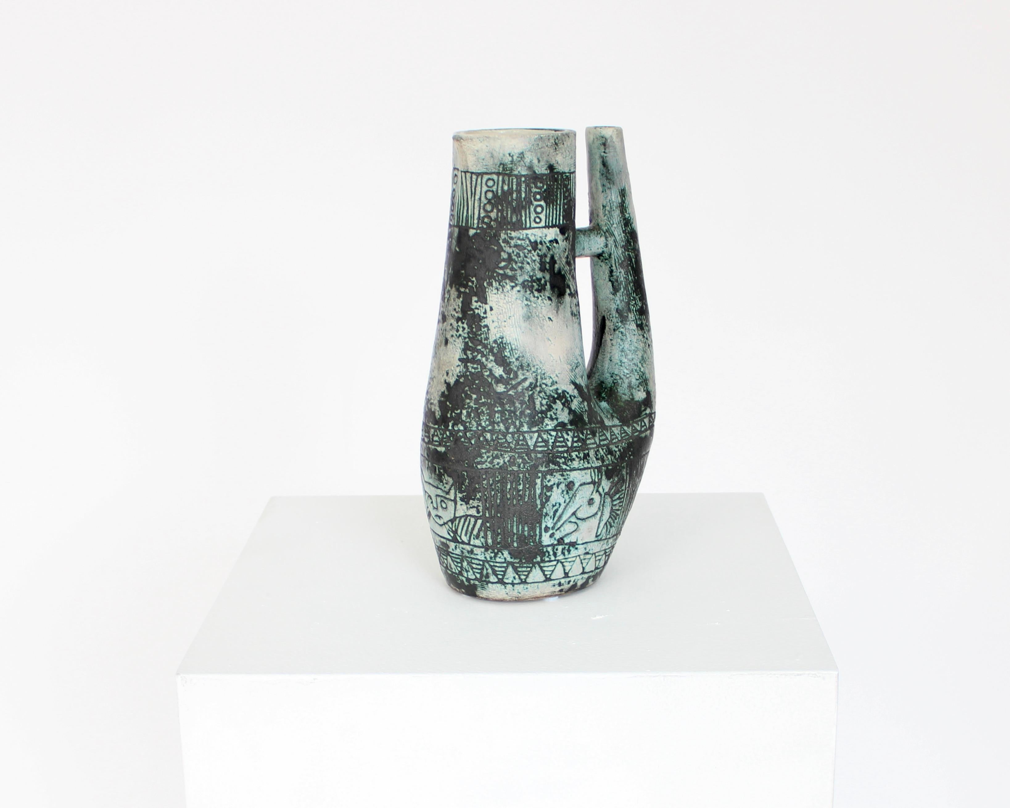 Francese Jacques Blin Brocca in ceramica francese blu turchese con manico alto in vendita