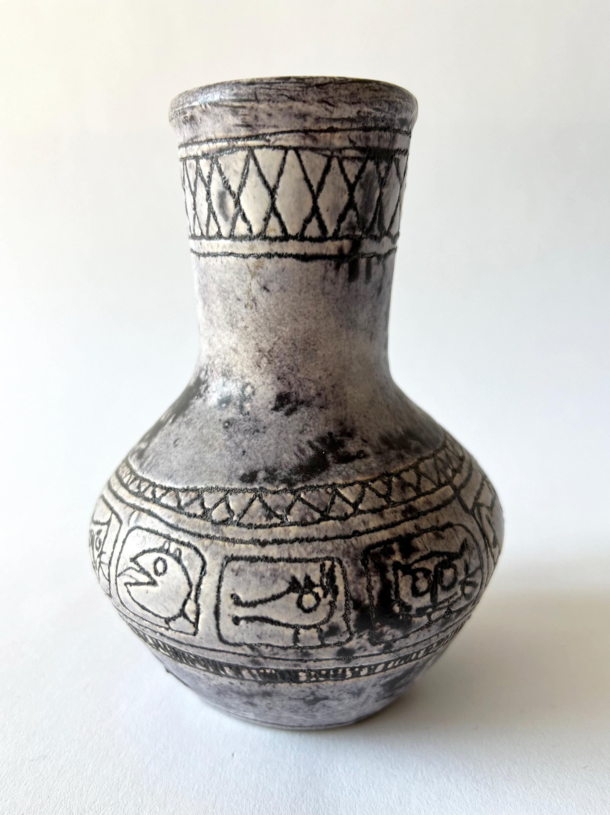 French modernist vase with hand carved cave-like drawings created by Jacques Blin of France, circa 1960s. Vase measures 6.25