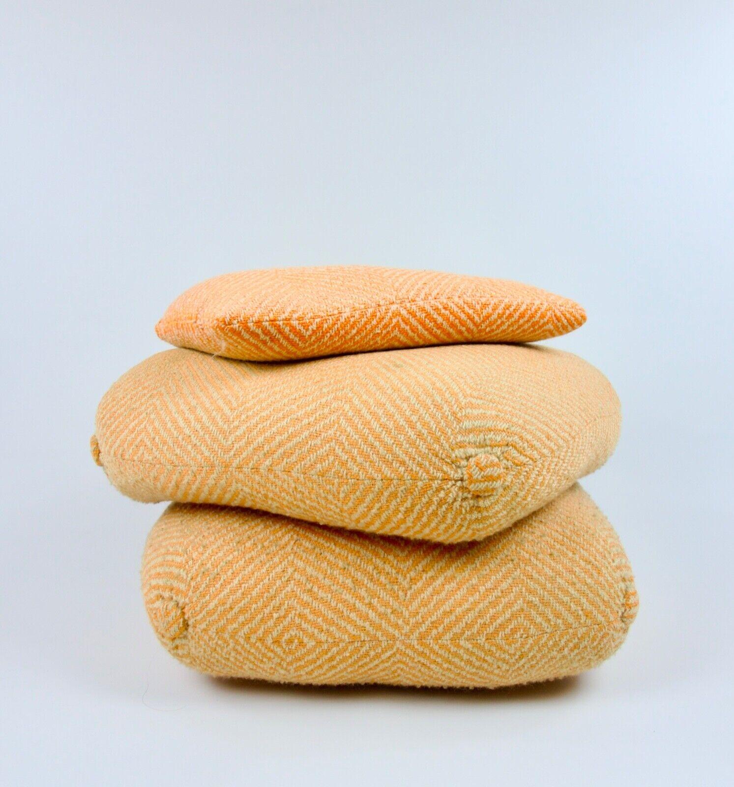 Mid-Century moderno Jacques Charpentier per Maison Jansen, Pouf, Francia, metà del secolo 1970 in vendita