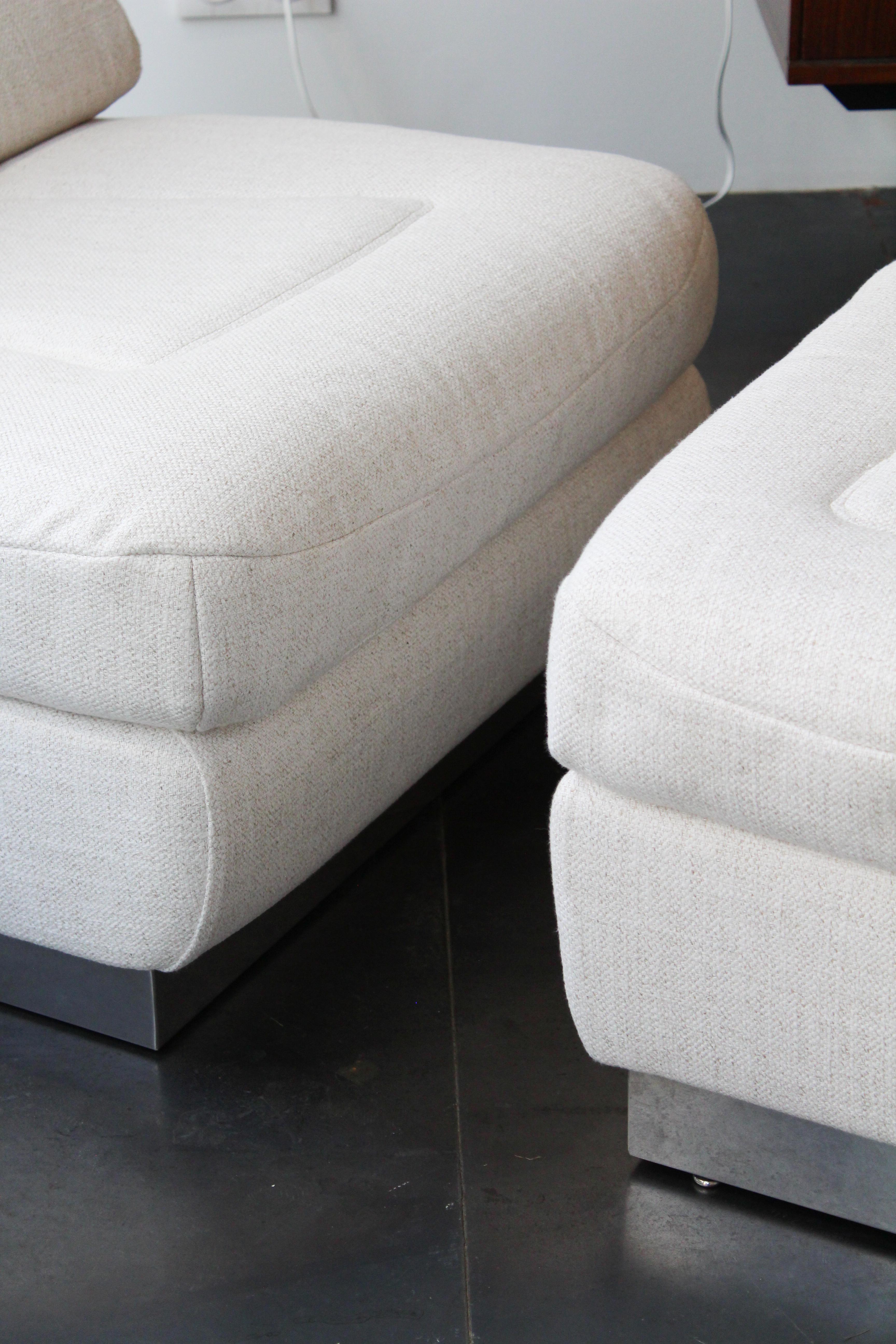 Acier inoxydable Chaise longue et pouf Jacques Charpentier, 1970 en vente