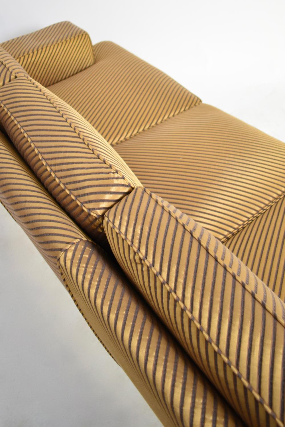 Jacques Charpentier's style sofa, 1970s In Excellent Condition For Sale In Lisboa, PT