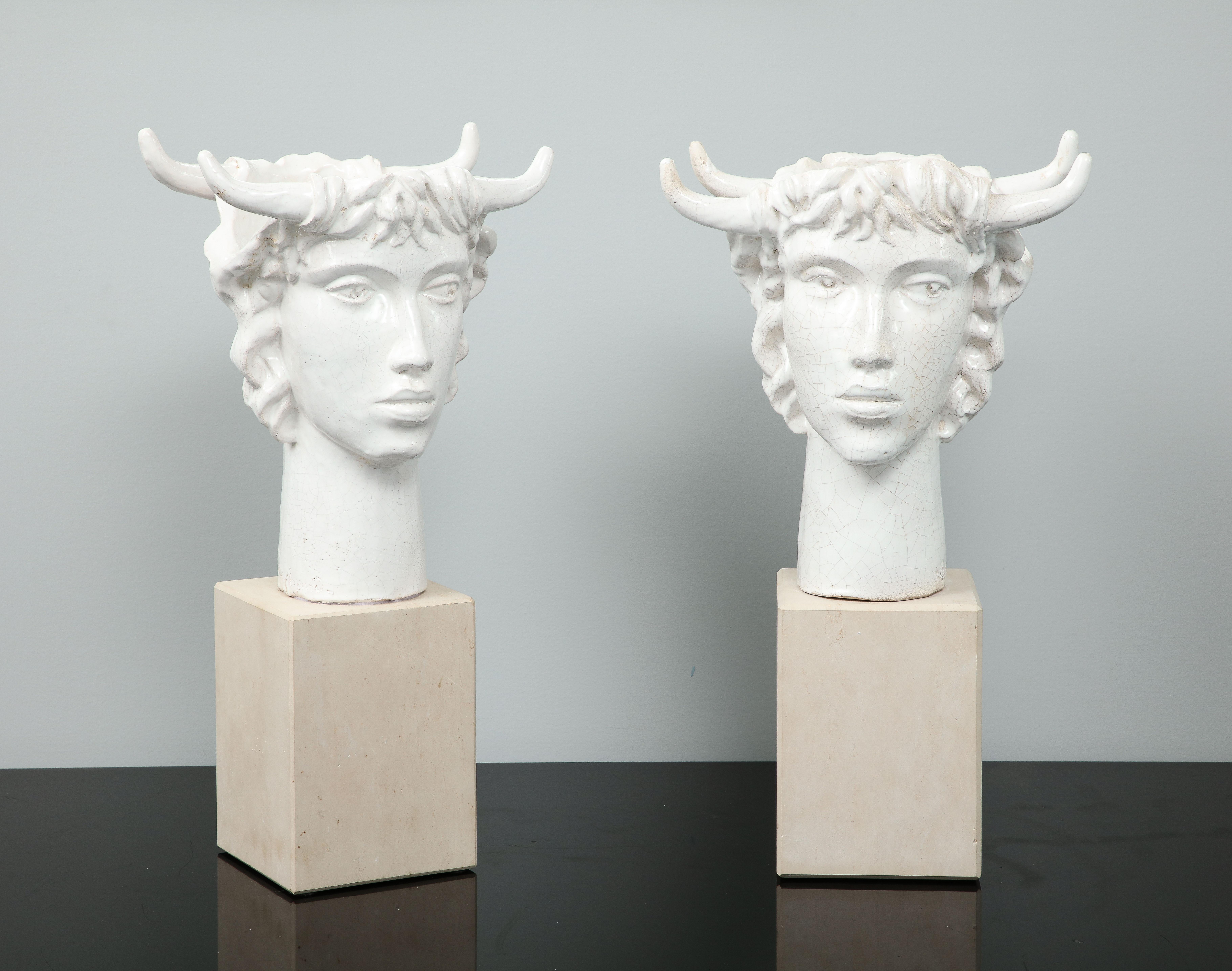 Céramique Paire de lampes de table sculpturales en céramique de Jacques Darbaud en vente