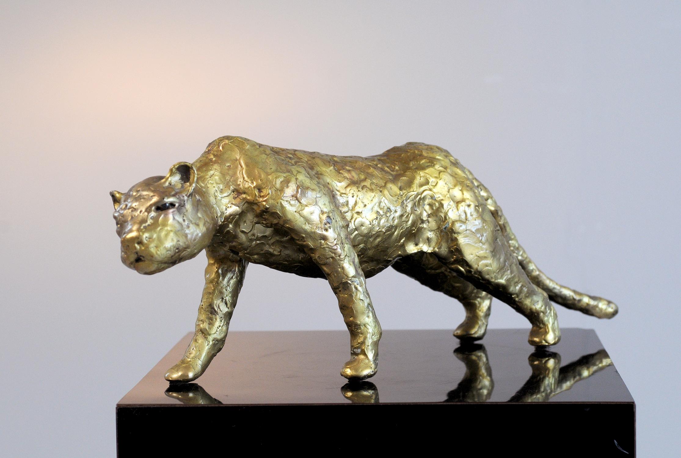 Beaux Arts Jacques Duval-Brasseur Panthère in gilded bronze, France, 1970 For Sale