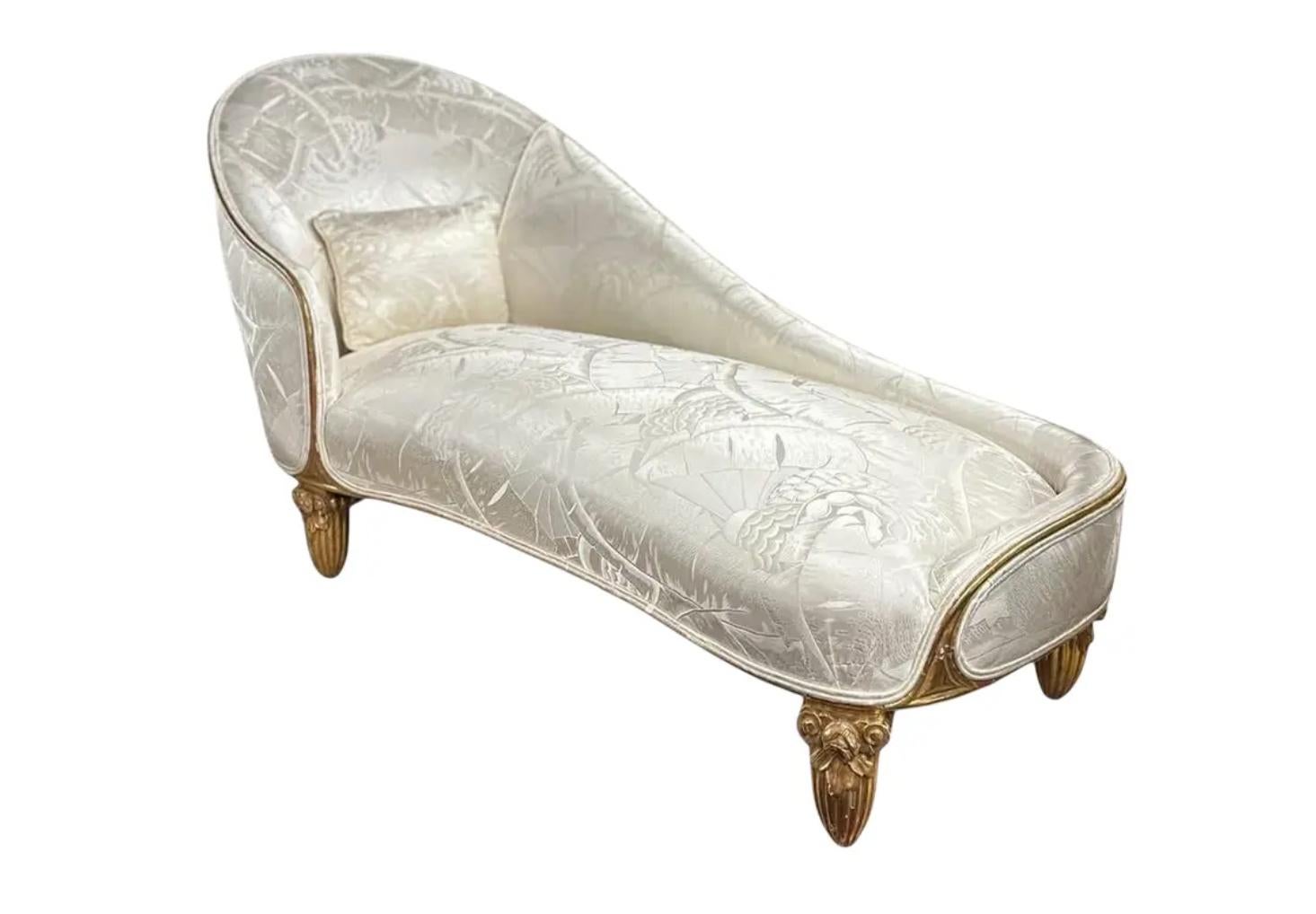Art Déco Jacques Emile Ruhlmann Style J. Robert Scott White Sating & Giltwood Chaise in vendita