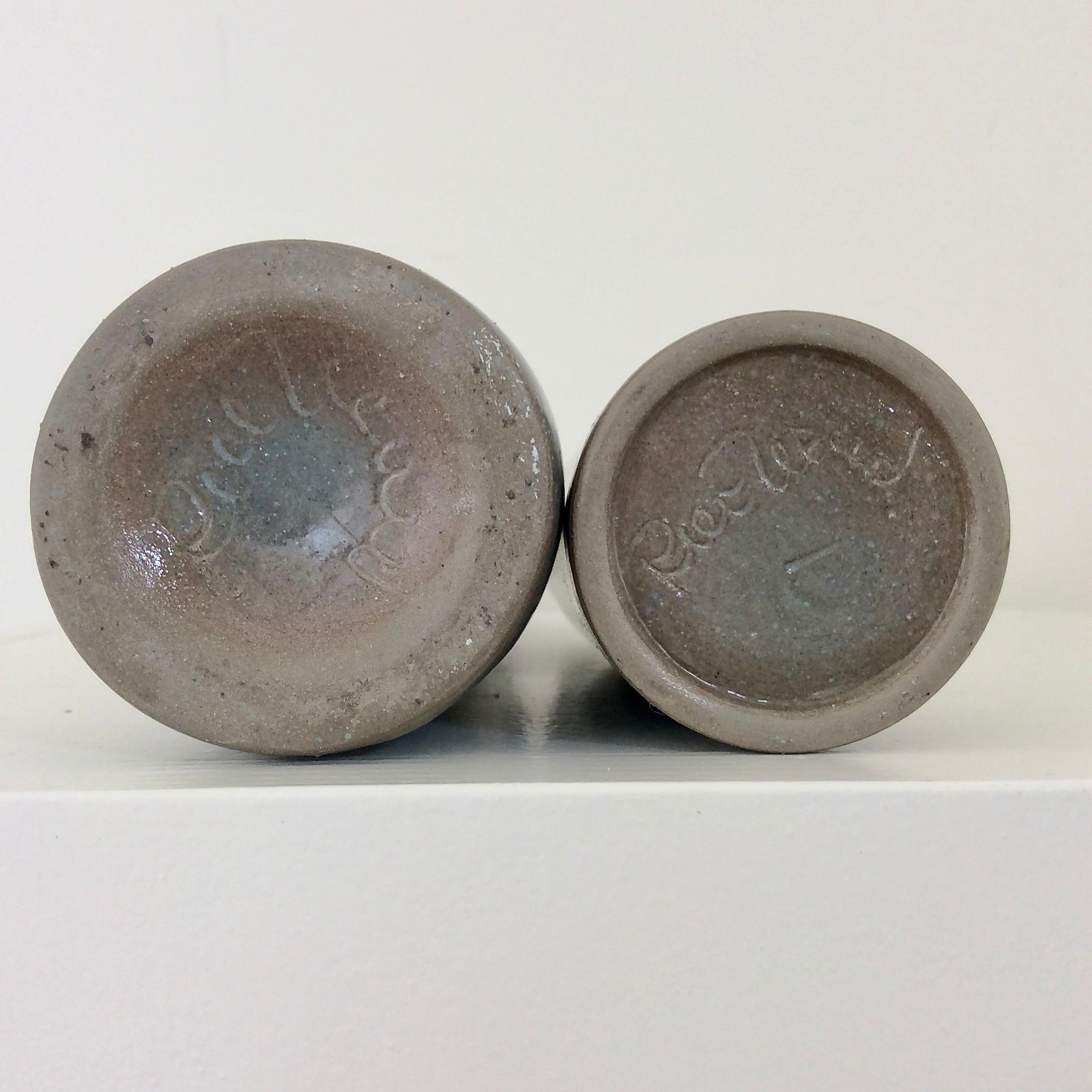 Jacques et Dani Ruelland Pair of Grey Ceramic Vases, circa 1960, France In Good Condition In Brussels, BE