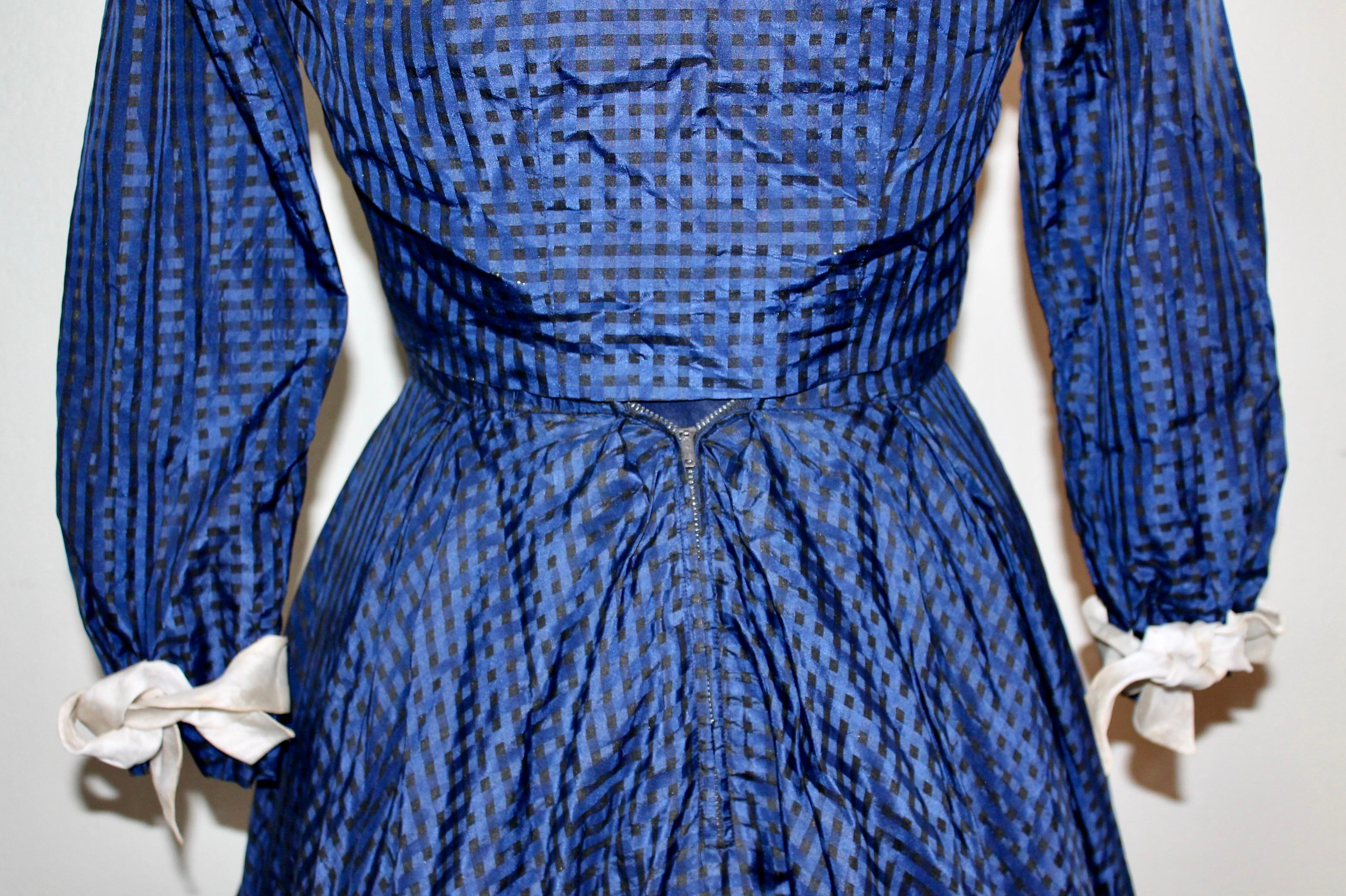 Jacques Fath 1940's Blue Taffeta Gown For Sale 3