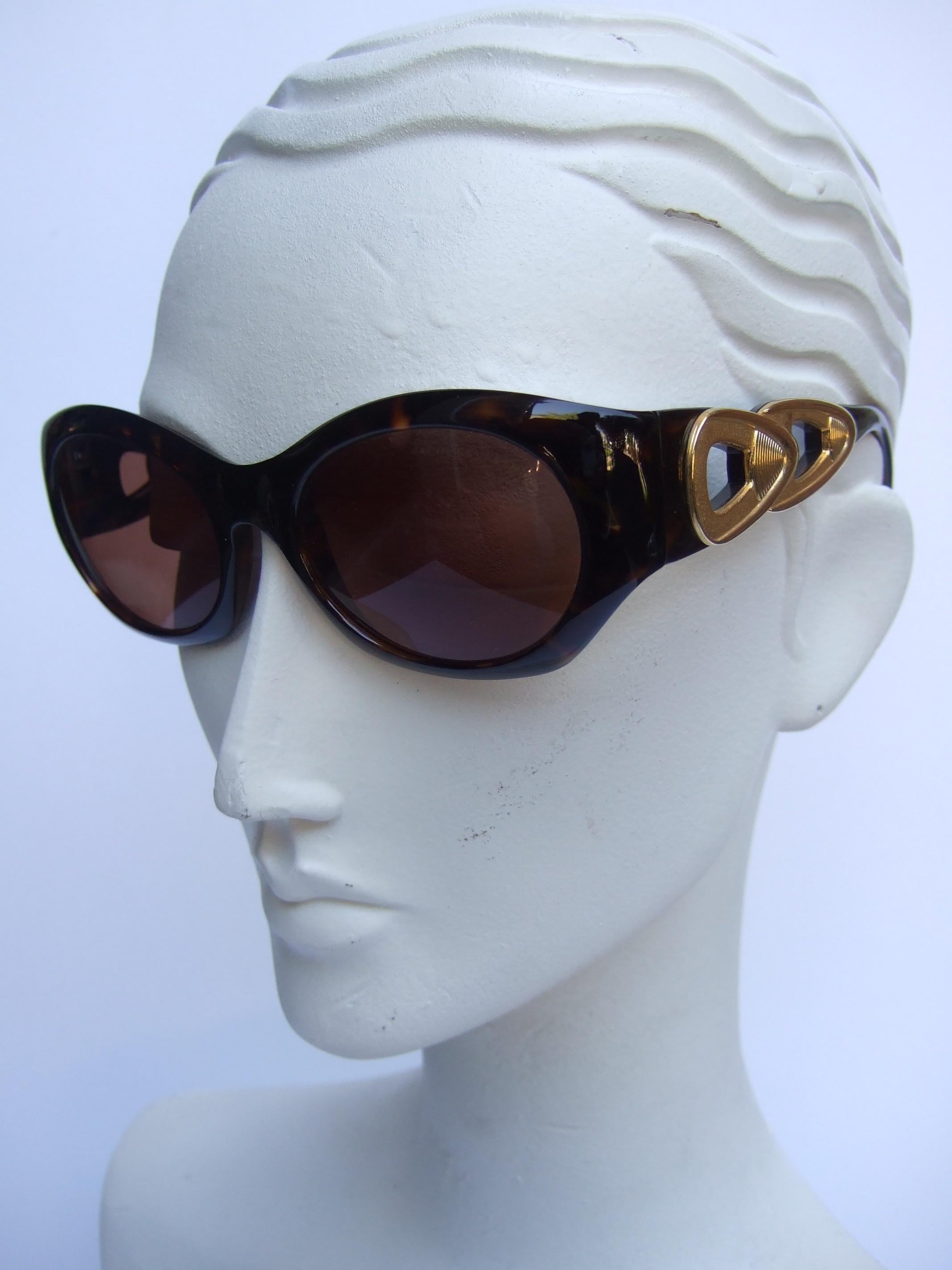 Jacques Fath Paris Tortoise Shell Lucite Brown Tinted Sun Glasses c 1990s For Sale 5