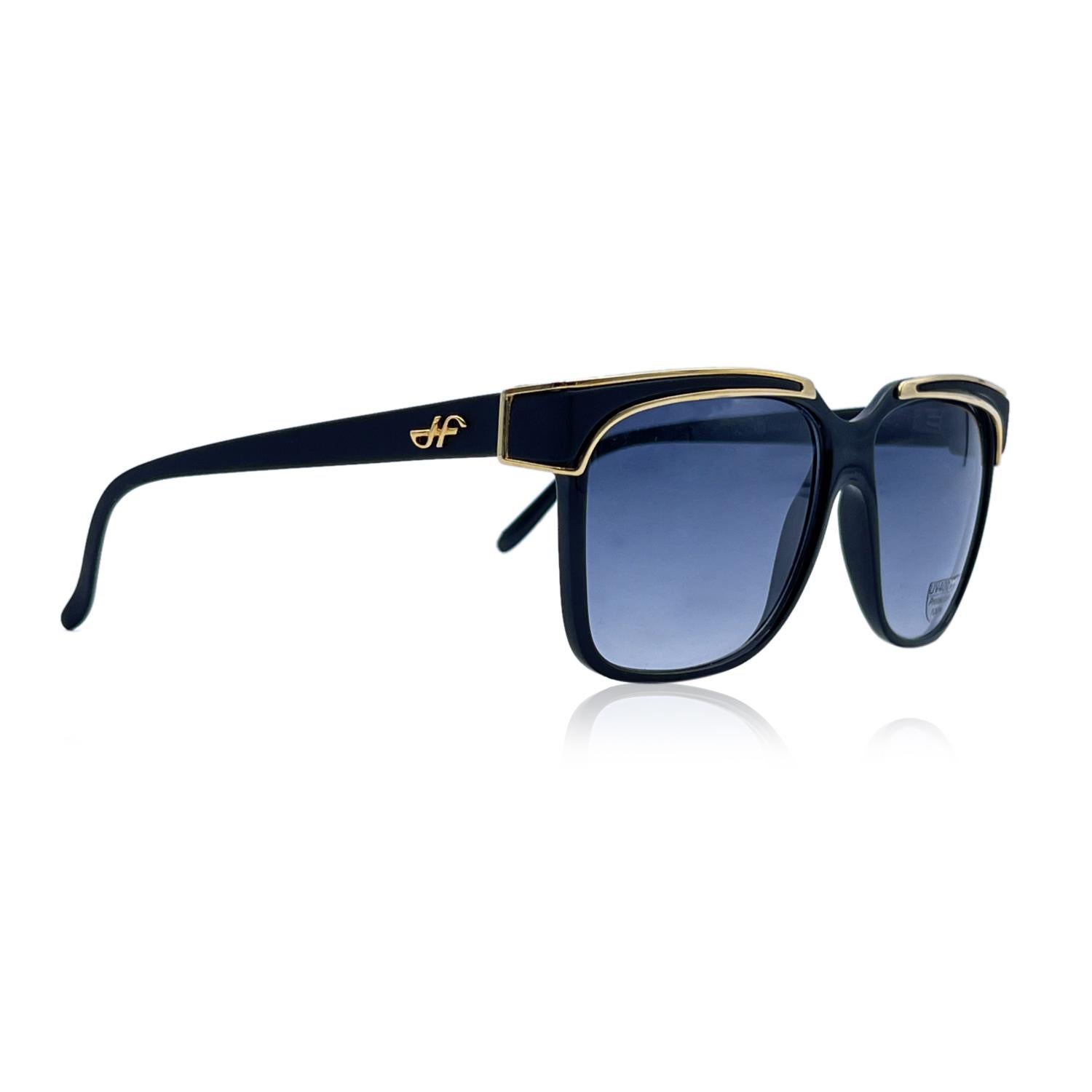 Jacques Fath Paris Vintage Black Acetate Sunglasses Mod. 886-0 - FA 01. Black frame with gold metal detailing. Gradient lenses in blue color. 100% UV400 protection. Made in France.

Details

MATERIAL: Acetate

COLOR: Black

MODEL: 886-0 FA