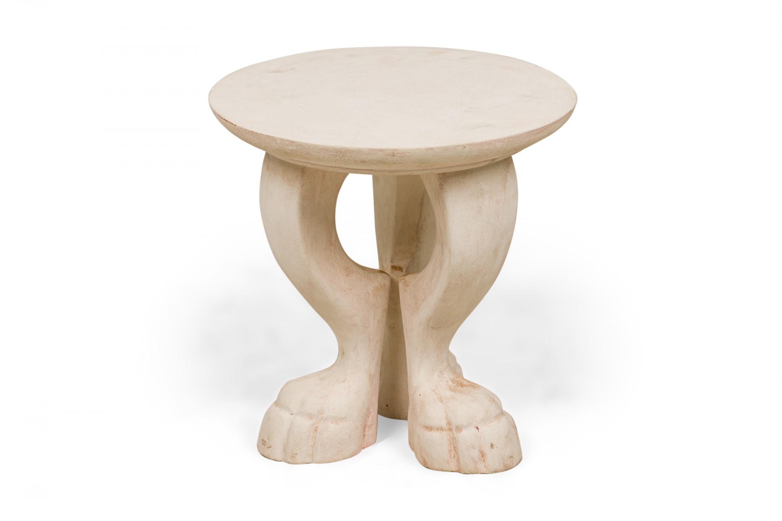 Jacques Garcia for Baker Furniture Company French Le Lion Stone End / Side Table In Good Condition For Sale In Queens, NY