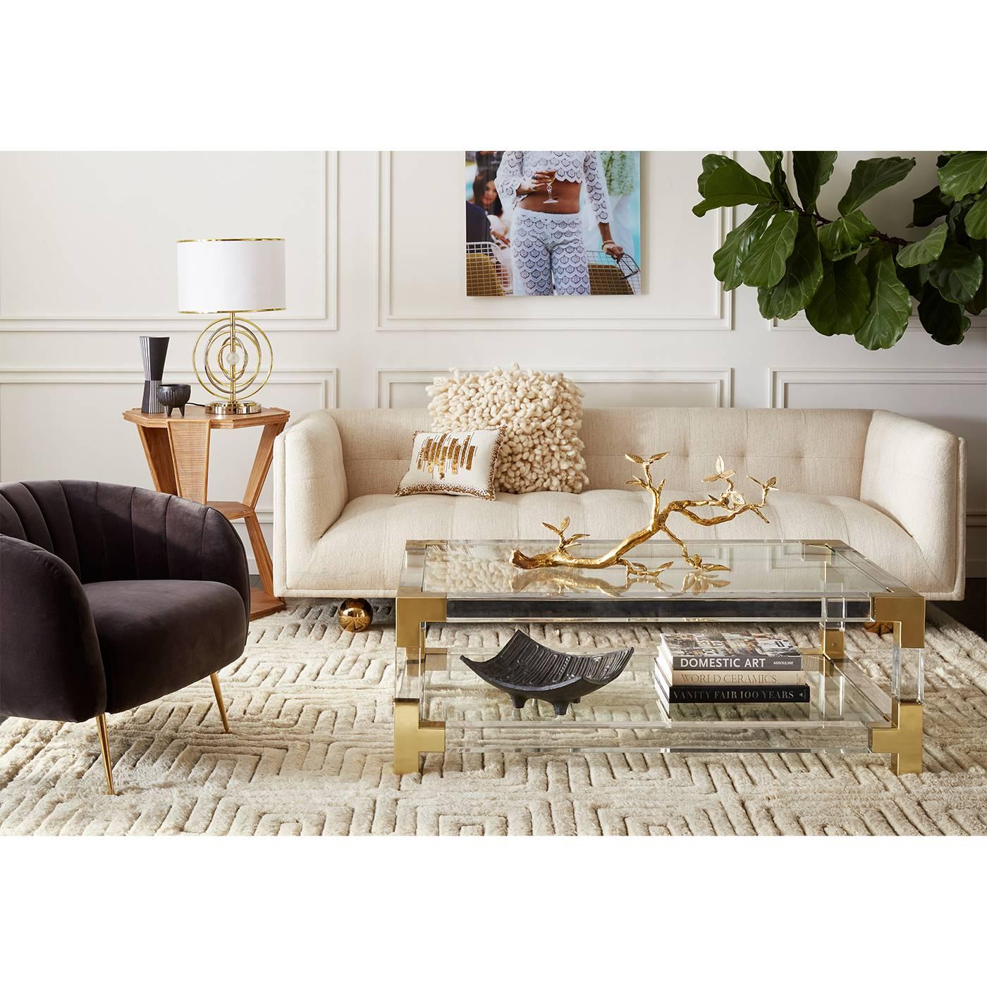 Table à cocktail Grand Jacques en Lucite et laiton Neuf - En vente à New York, NY