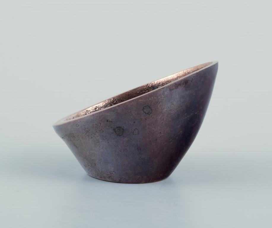 20th Century Jacques Lauterbach. Mortar and pestle in solid bronze. Late 20th C. For Sale