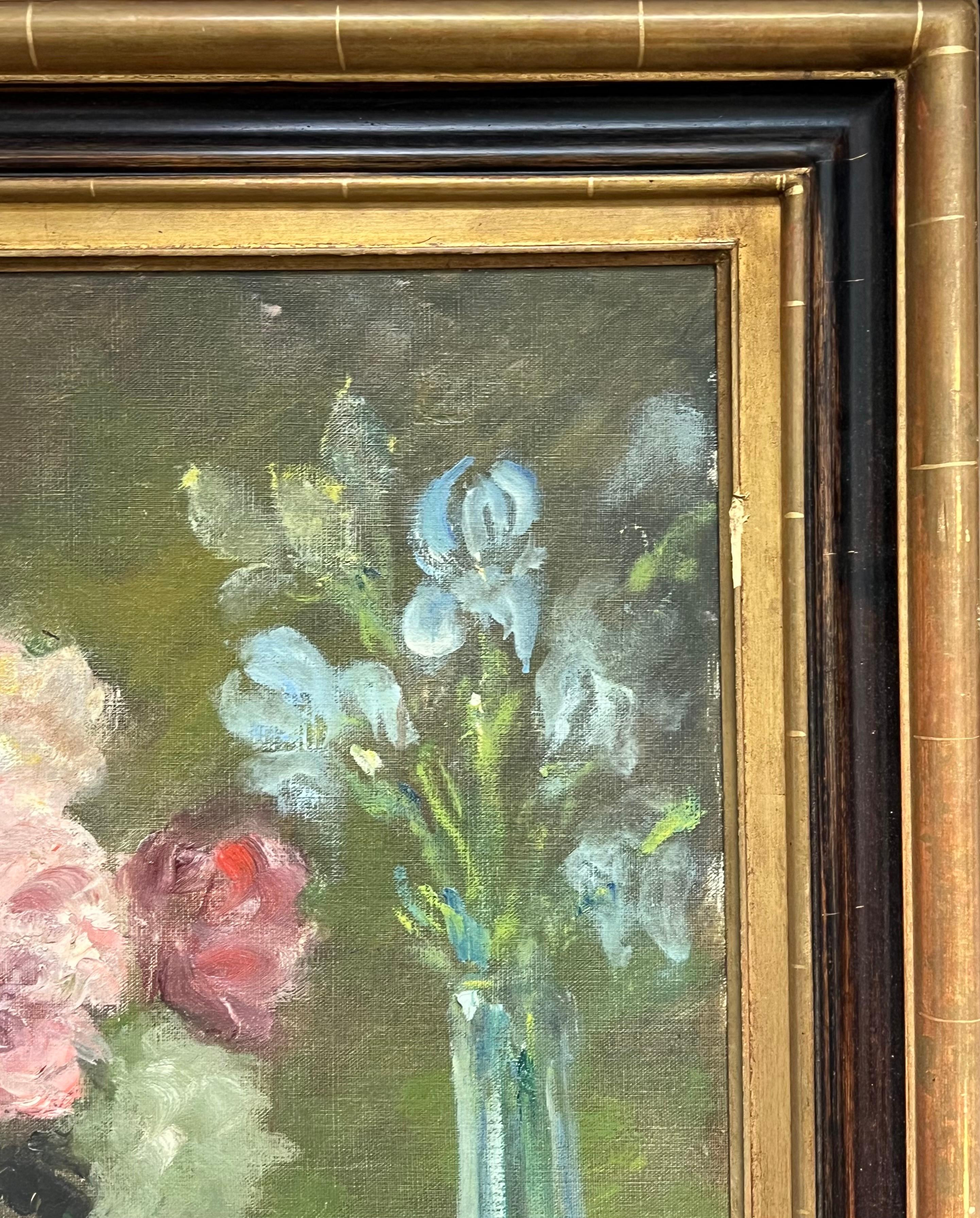 Antique French Firmato Fiori rosa in vaso blu Natura morta floreale Pittura ad olio in vendita 2