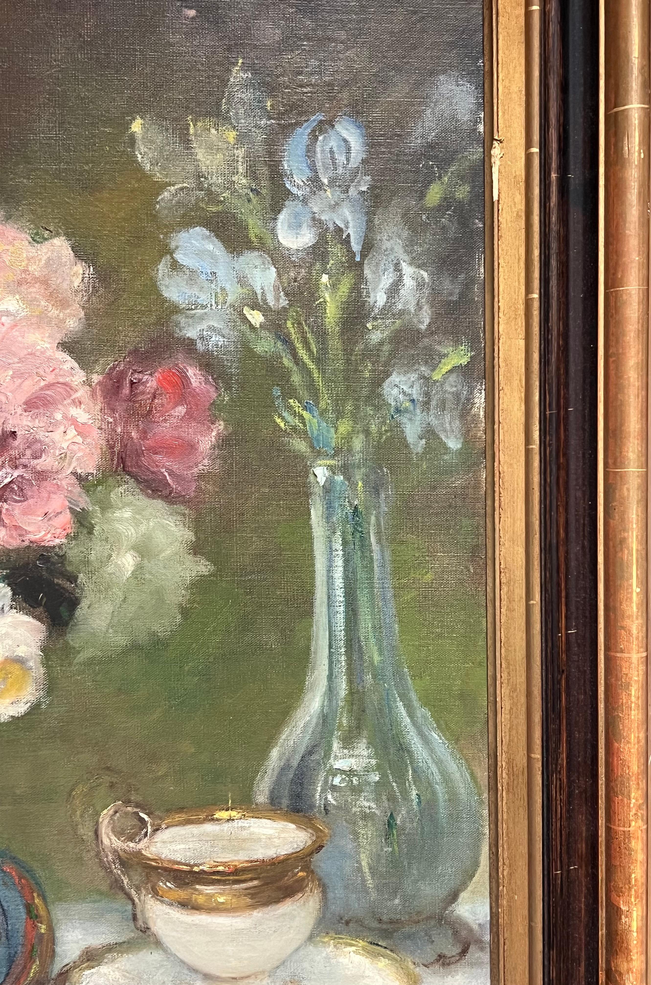 Antique French Firmato Fiori rosa in vaso blu Natura morta floreale Pittura ad olio in vendita 3