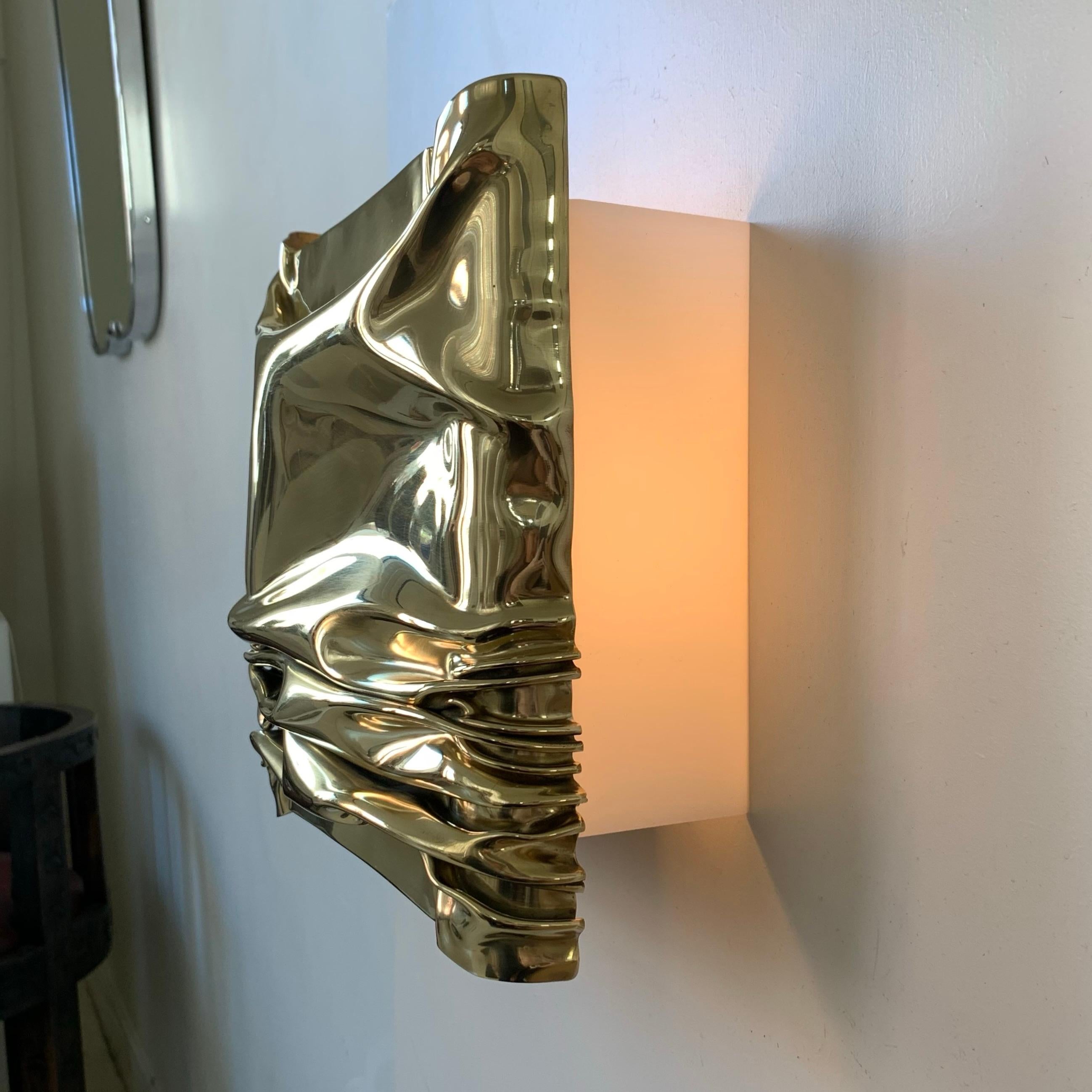 Jacques Moniquet, coppia di lampade in ottone firmate per Cheret AAM Paris, 1975, Francia in vendita 2