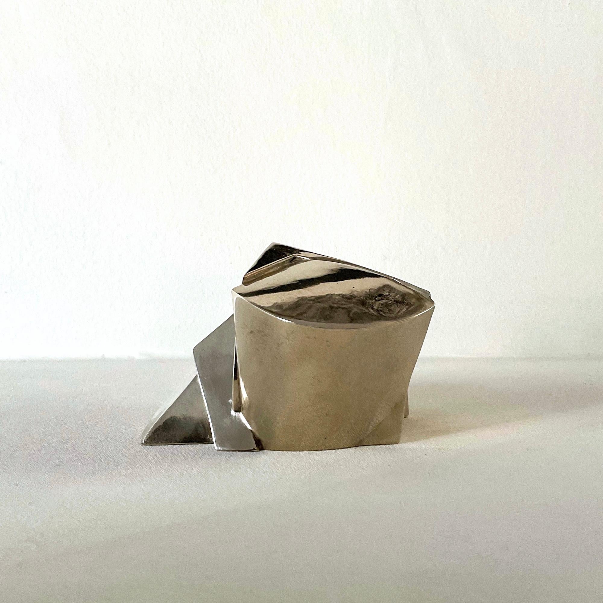 Anakio Must de Jacques Owczarek - Sculpture en bronze blanc, animal, abstrait en vente 3