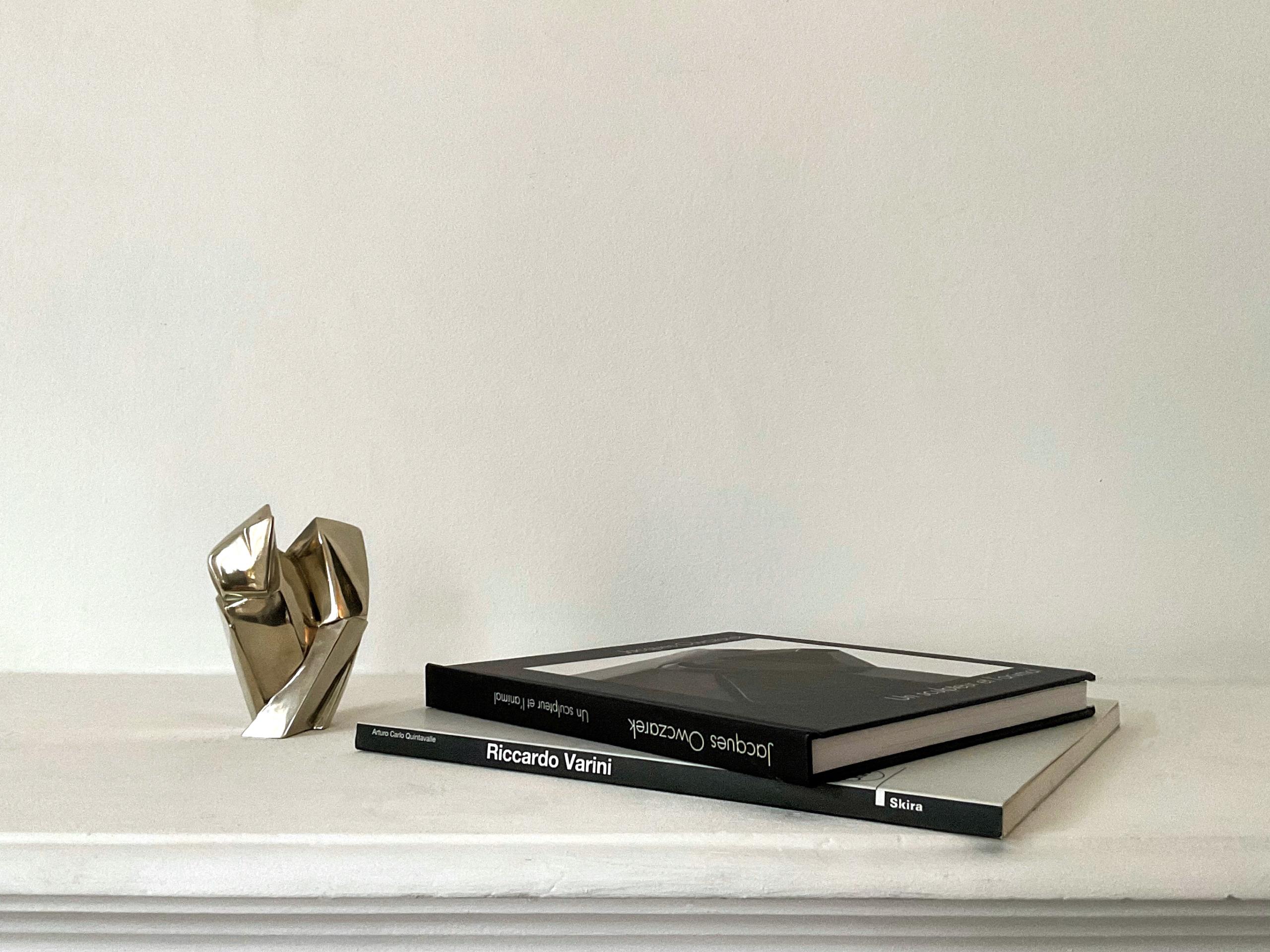 Eckio Must de Jacques Owczarek - Escultura de bronce blanco, animal, abstracto en venta 1
