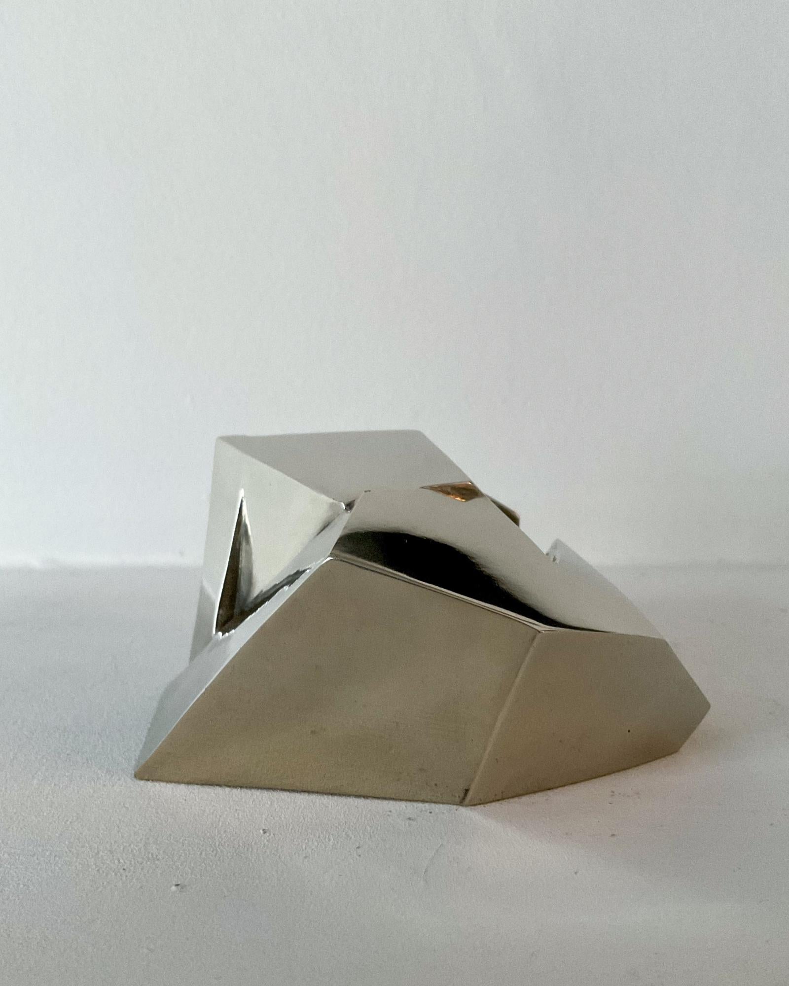 Kiode Must de Jacques Owczarek - Escultura de bronce blanco, animal, abstracto en venta 3