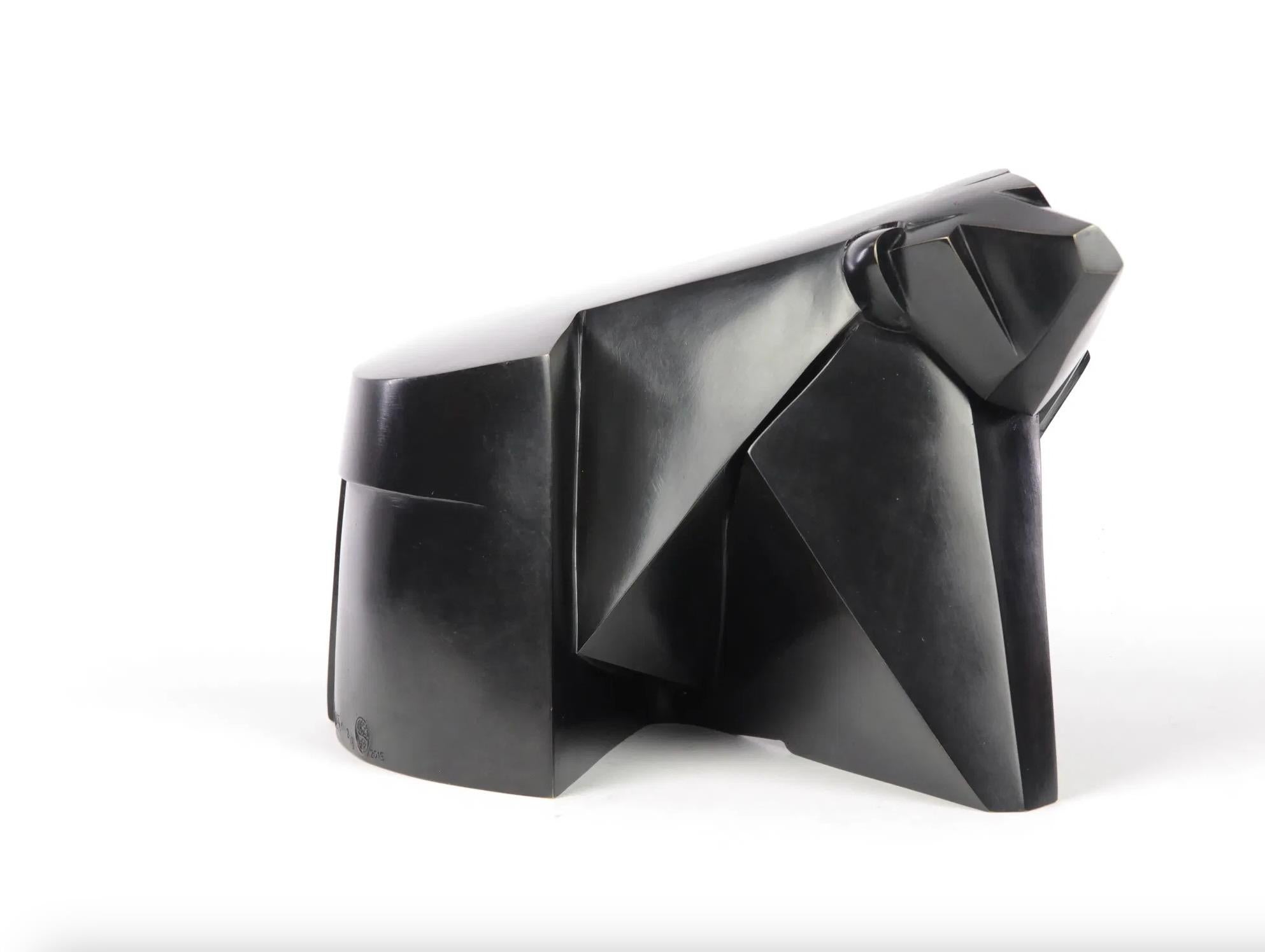 Kiora by Jacques Owczarek - Animal bronze sculpture, bear, geometric For Sale 8