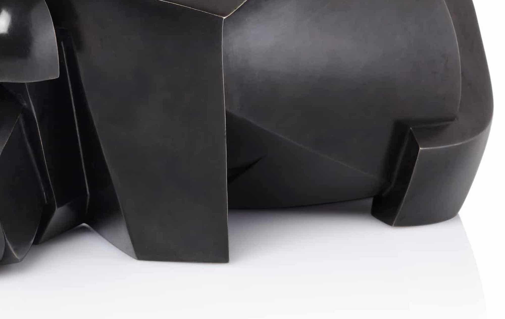 Kioveo di Jacques Owczarek - Scultura animale in bronzo di un ippopotamo, nero in vendita 3