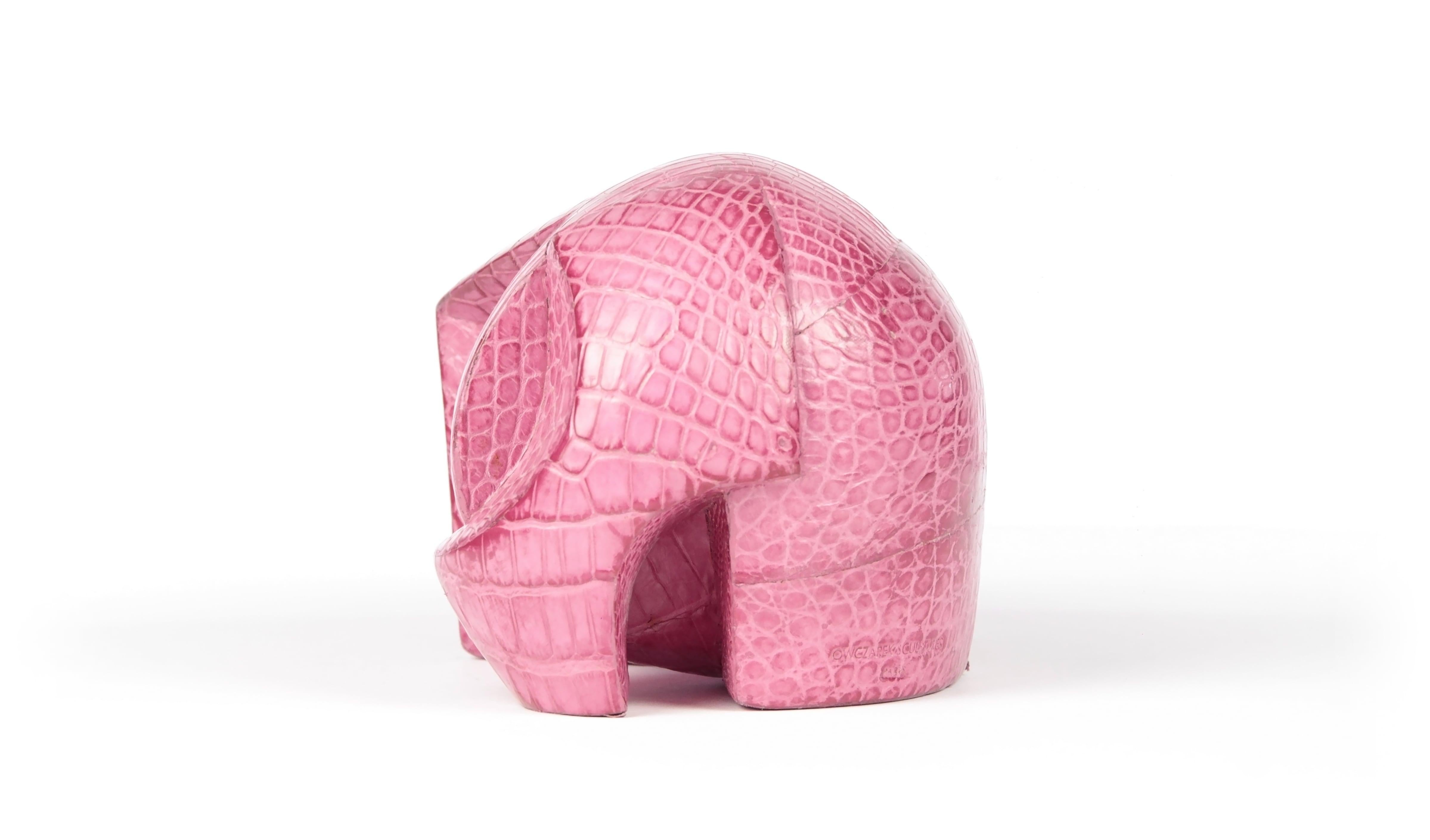 Pink Kioveo by Jacques Owczarek - Animal sculpture of a hippopotamus, polymer For Sale 4