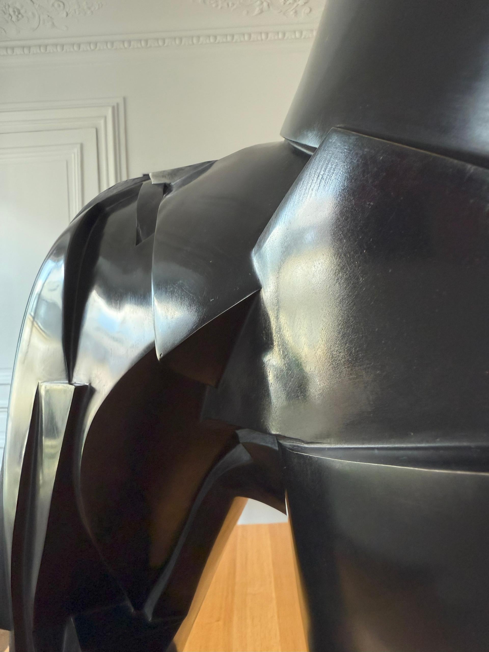 Xsakioro di Jacques Owczarek - Scultura animale in bronzo nero di un cavallo liscio in vendita 11