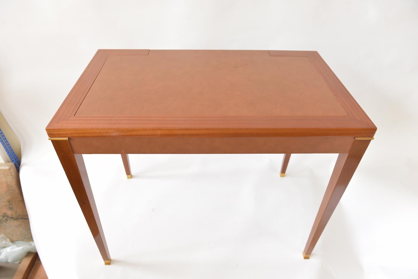 Elegant graceful French writing table by Jacques Quinet. 1950s. In Good Condition For Sale In Köln, NW