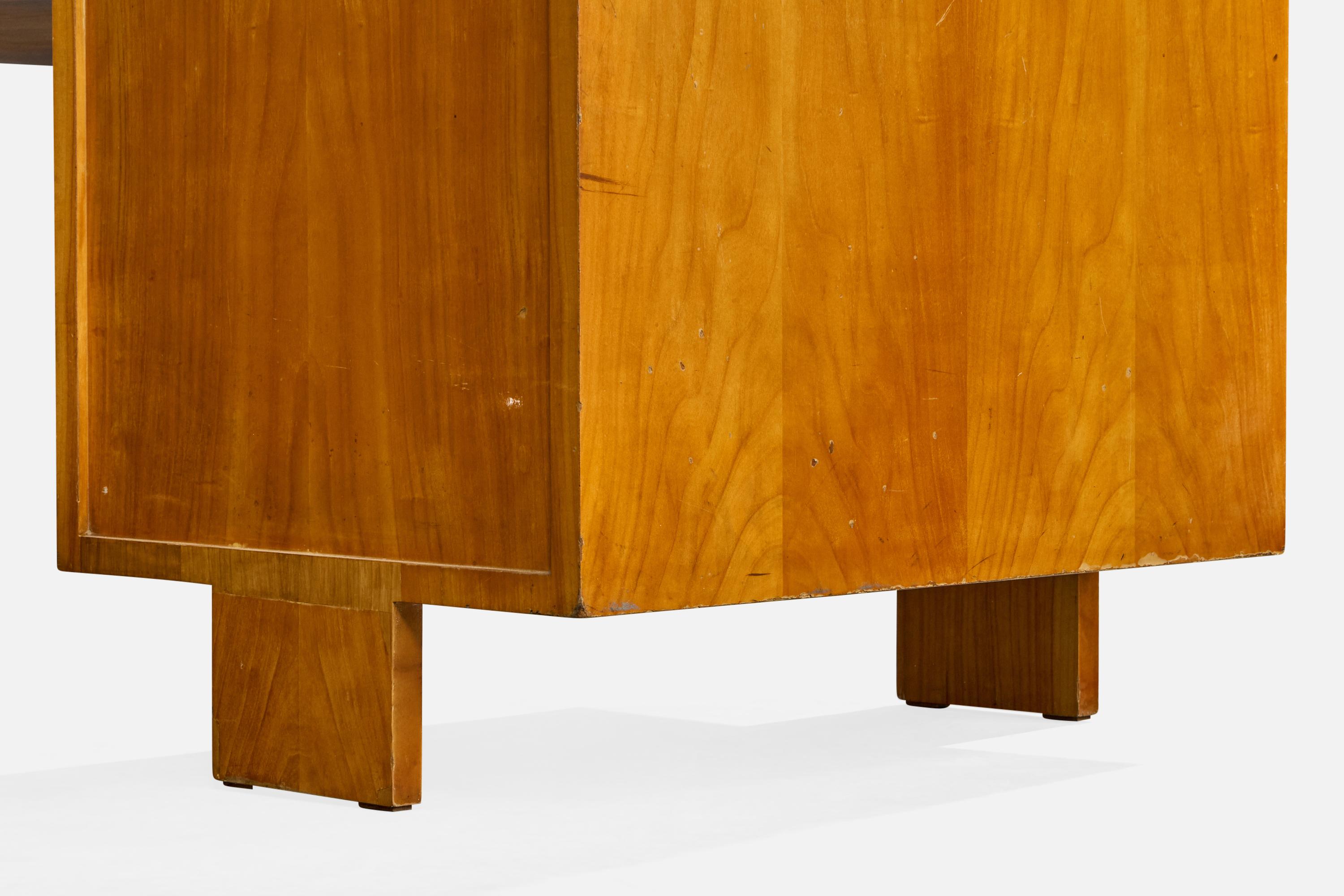 Jacques Quinet, Desk, Cherrywood, Brass, France, 1960 im Angebot 3