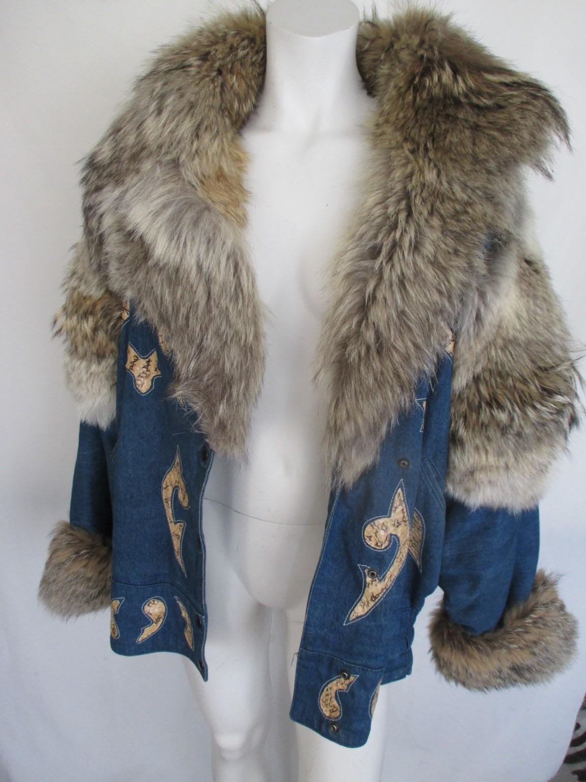 JACQUES SAINT LAURENT Paris Wolf Fur Snake Denim Jacket In Fair Condition For Sale In Amsterdam, NL