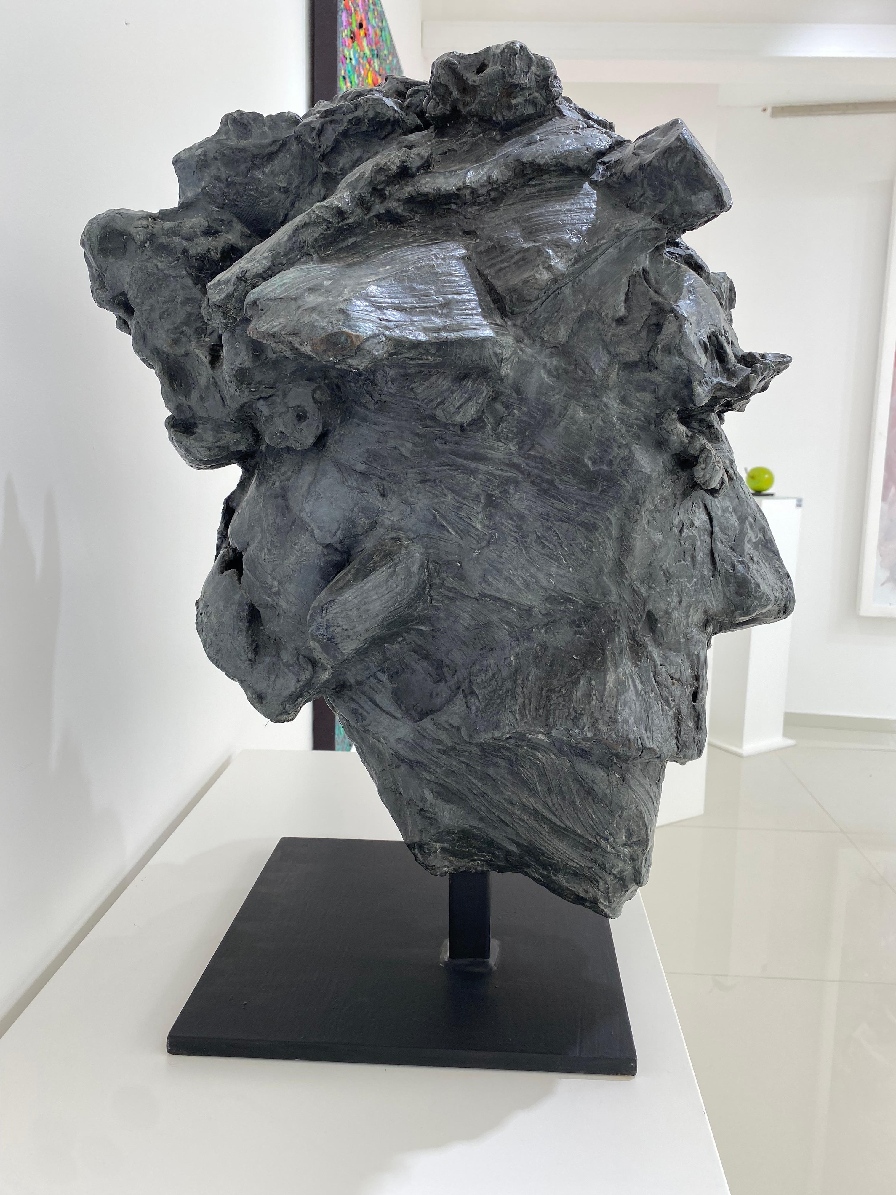 Tête Grise - Contemporary Sculpture by Jacques Soulard